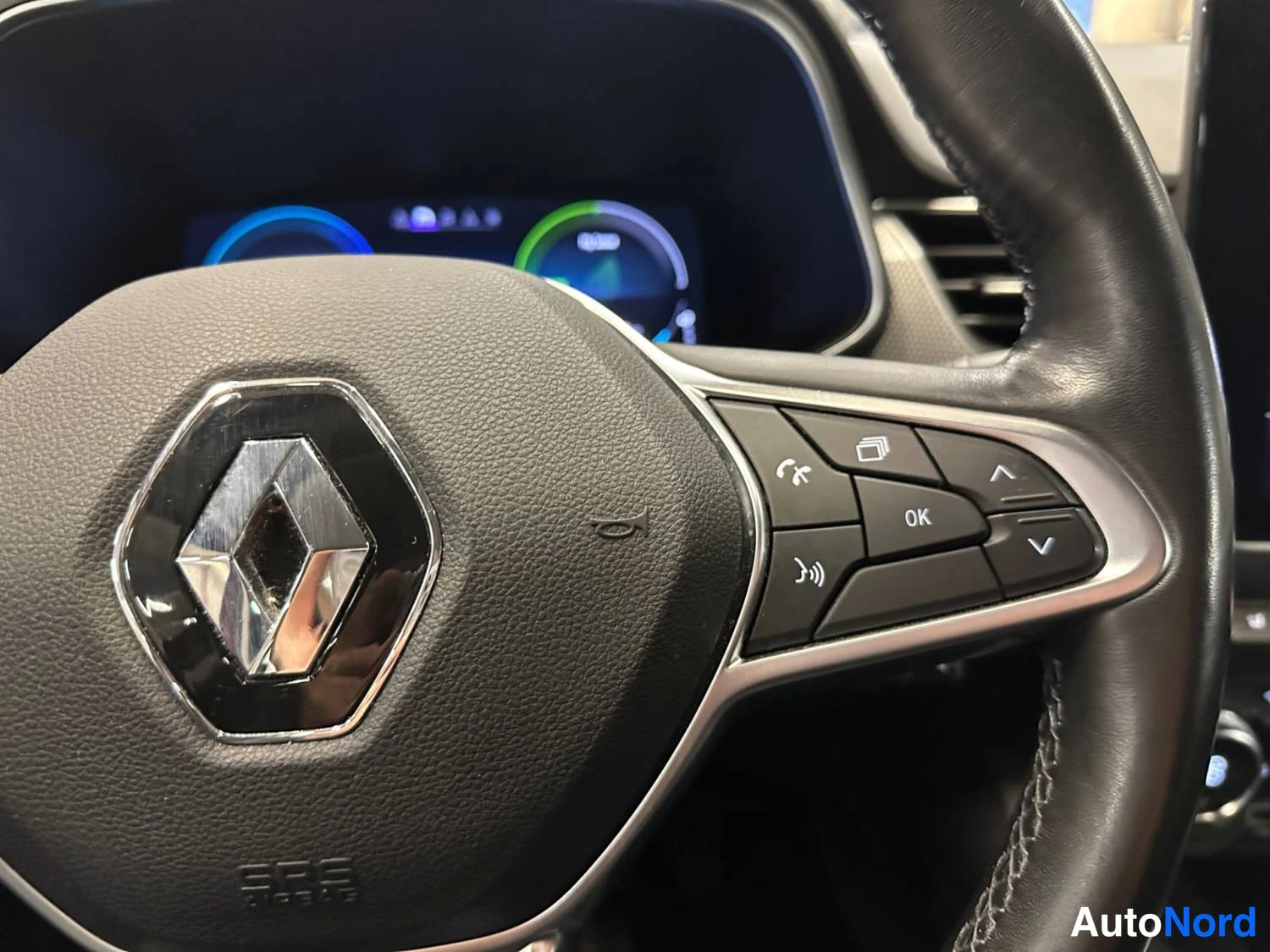 Red Renault Arkana E-TECH 2023, photo 27