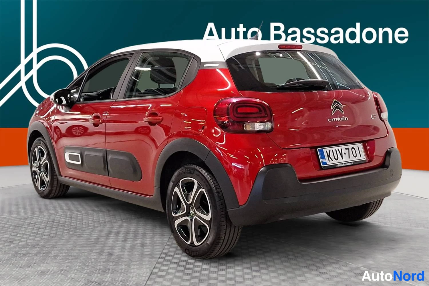 Punainen Citroen C3 2022, takaviisto, kuva 7