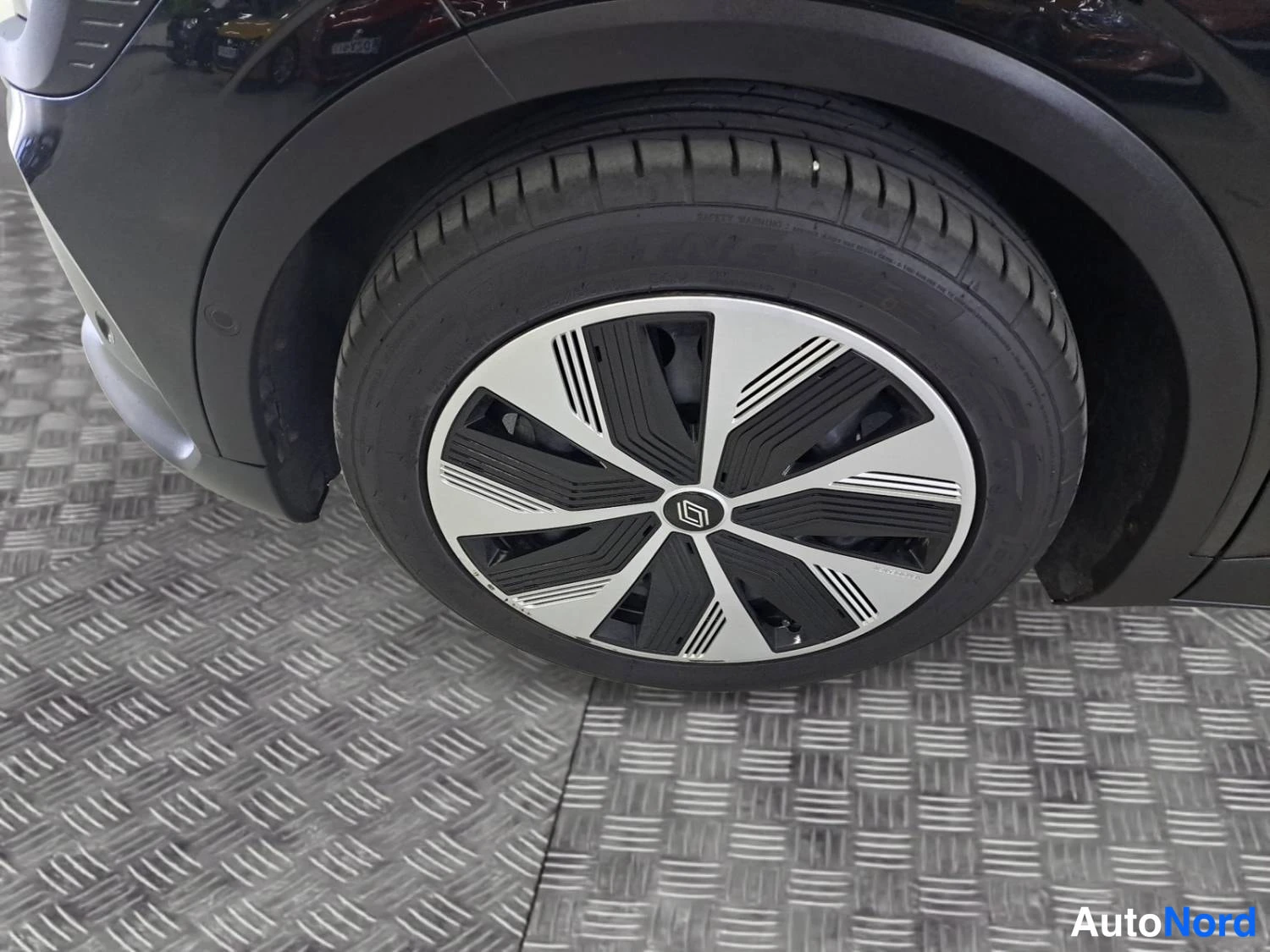 Black Renault Megane E-Tech electric 2022, photo 12