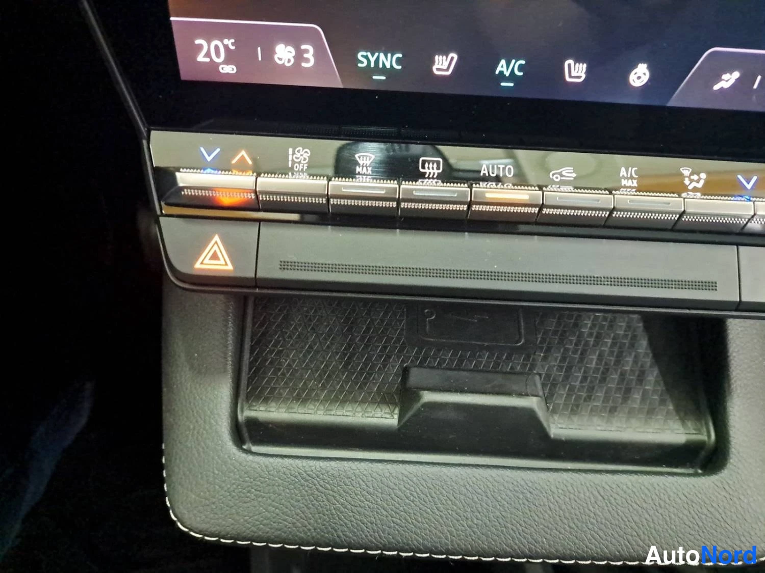 Black Renault Megane E-Tech electric 2022, photo 18