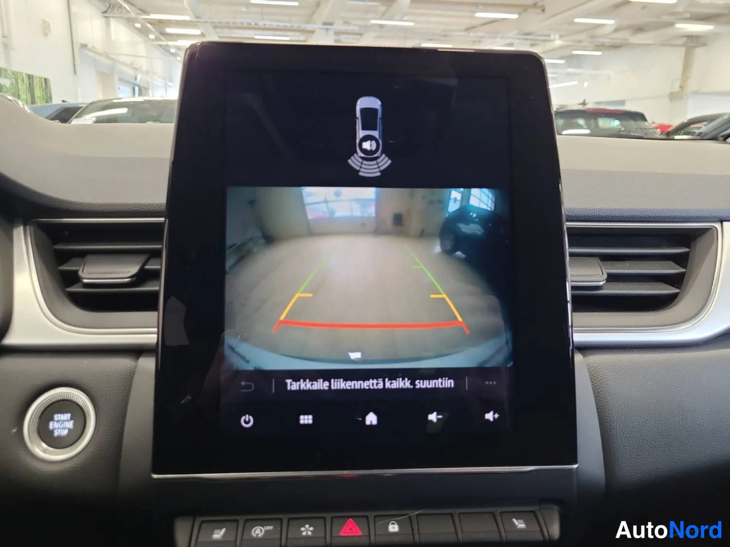 Valkoinen Renault Captur 2022, kuva 18