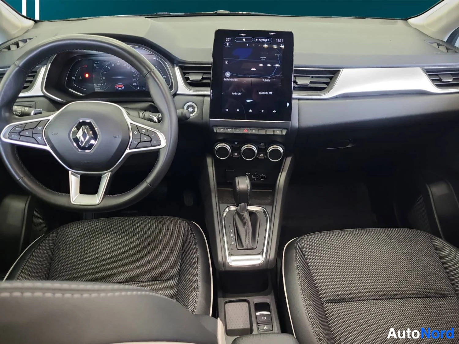 Valkoinen Renault Captur 2022, kuva 10