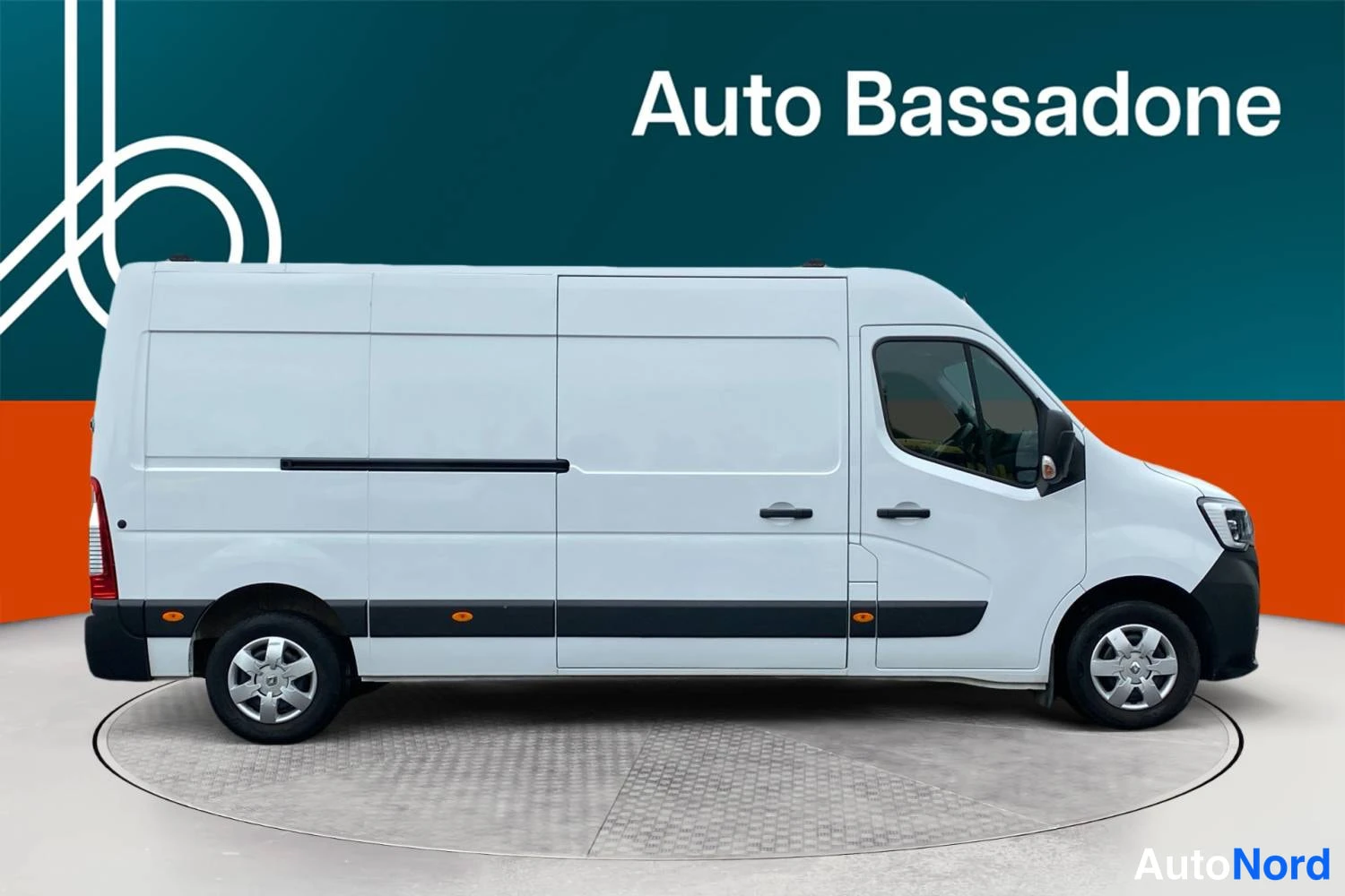 Valkoinen Renault Master 2023, kuva 20