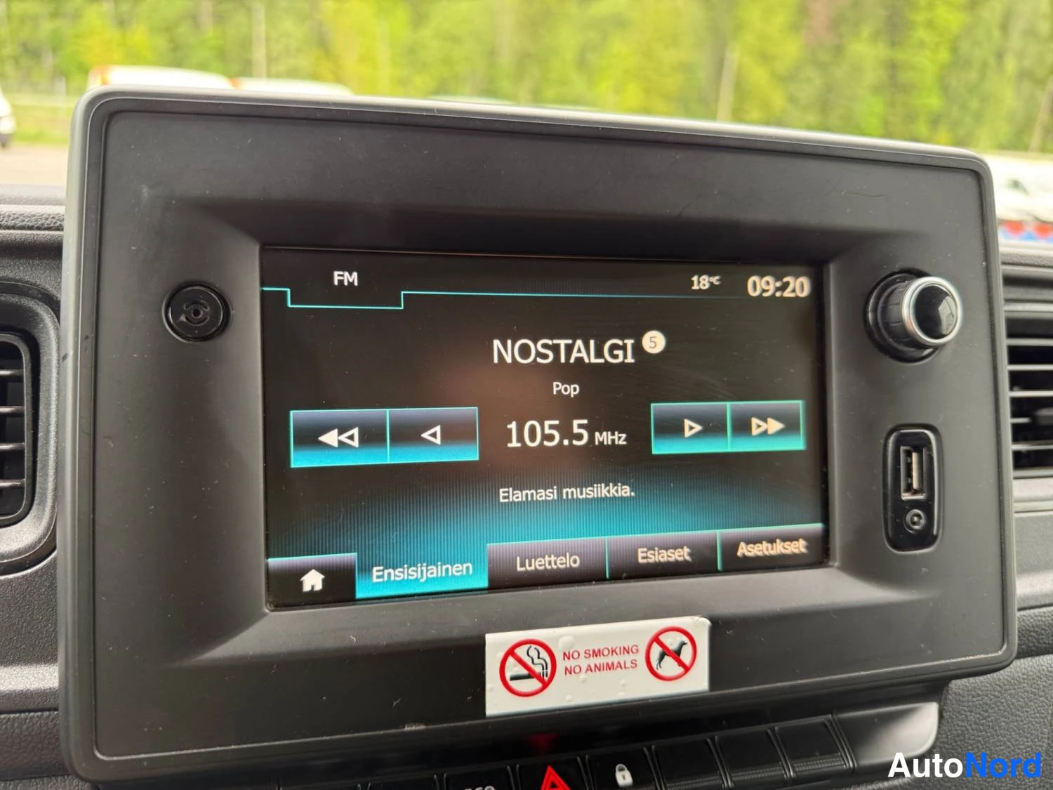 Valkoinen Renault Master 2023, kuva 45