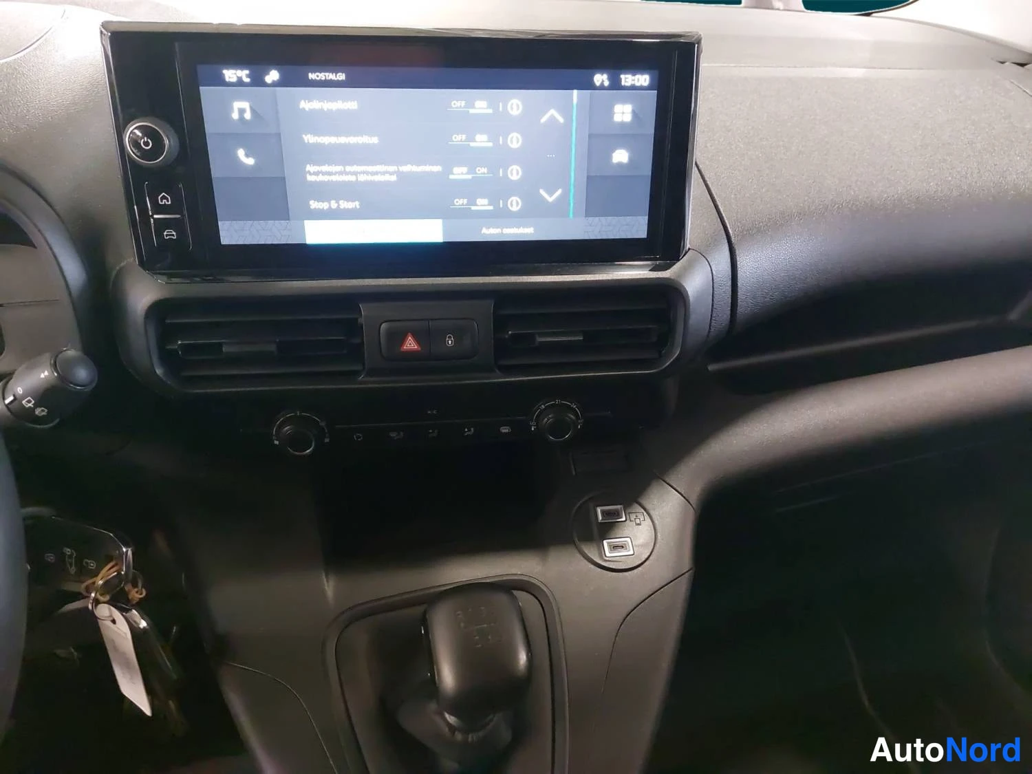 Valkoinen Citroen Berlingo 2025, kuva 13