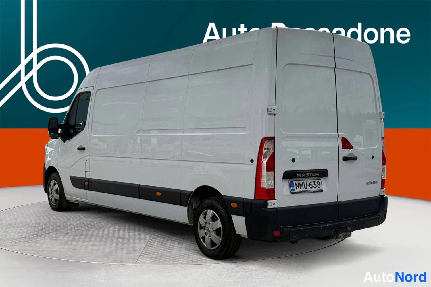 White Renault Master 2023, rear three-quarter, photo 7