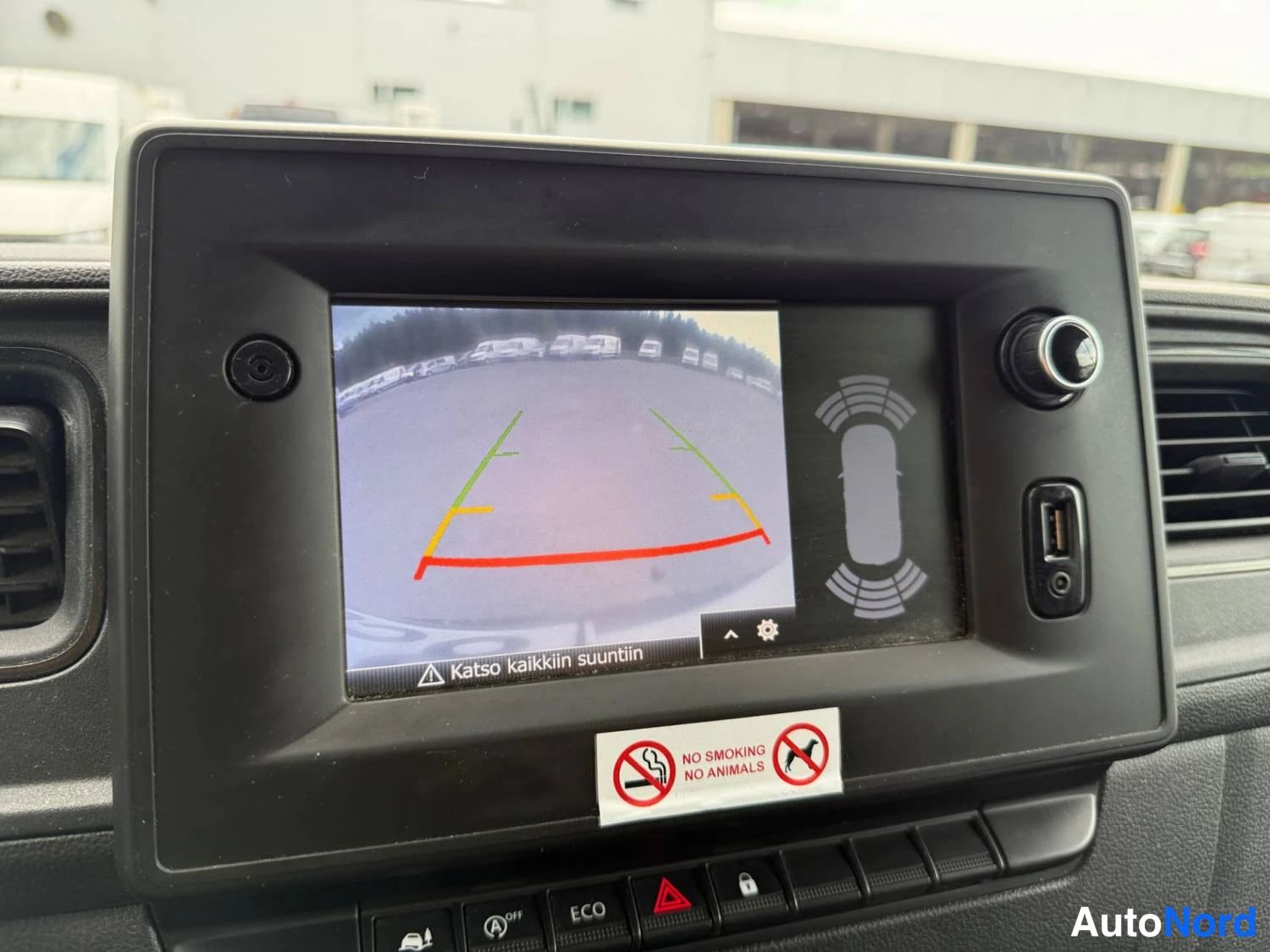 White Renault Master 2023, photo 21