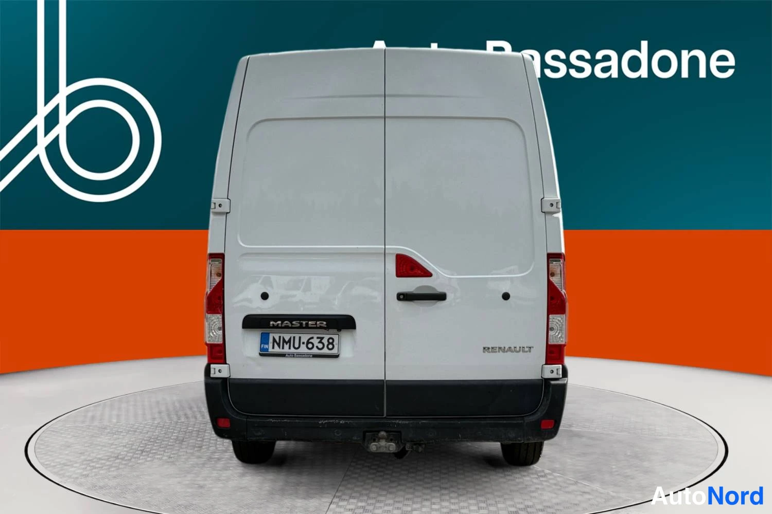 White Renault Master 2023, rear, photo 9