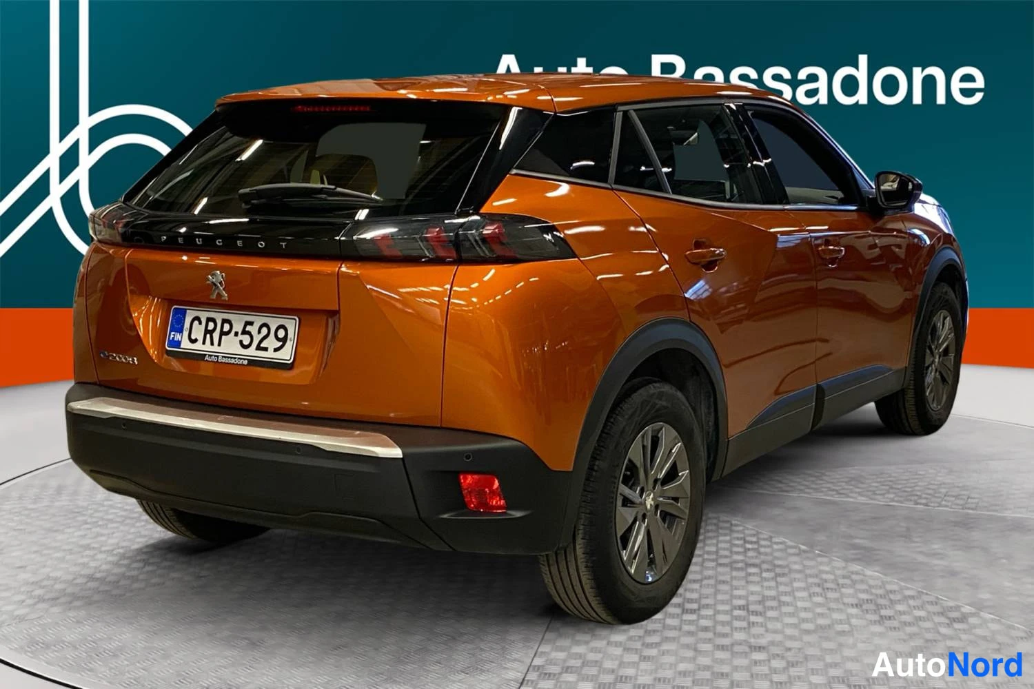 Oranssi Peugeot E-2008 2023, takaviisto, kuva 7
