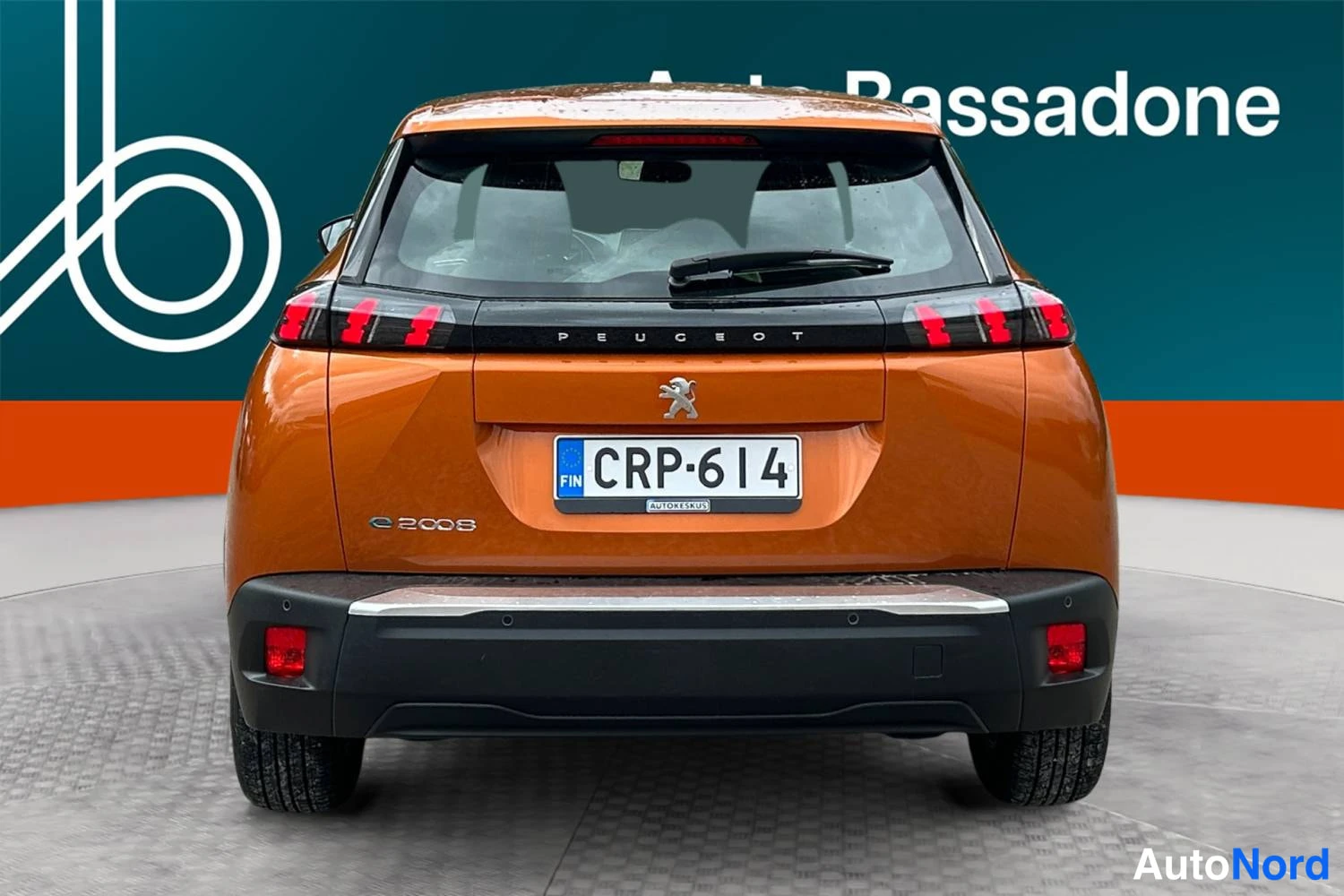 Oranssi Peugeot E-2008 2023, takaa, kuva 9