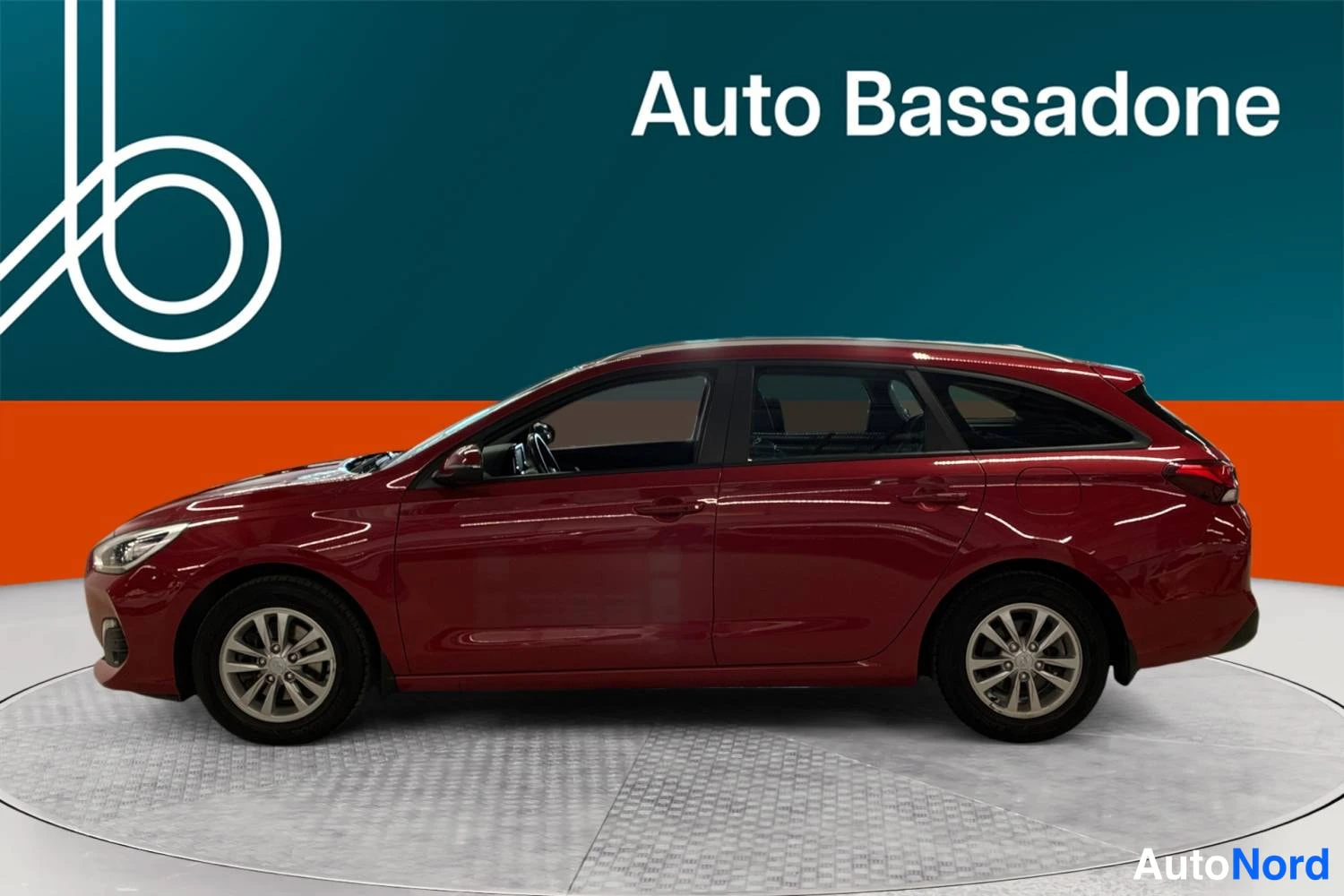 Punainen Hyundai I30 2021, etuviisto, keula vasemmalle, kuva 2