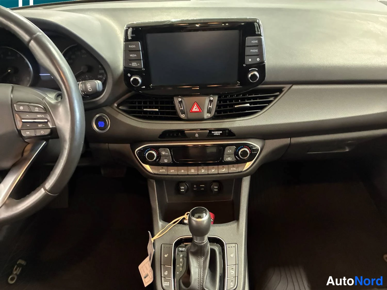 Punainen Hyundai I30 2021, kuva 14