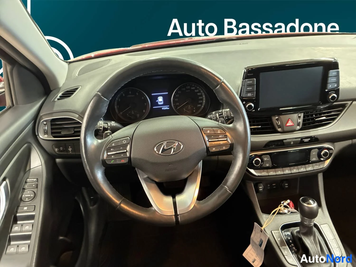 Punainen Hyundai I30 2021, kuva 15