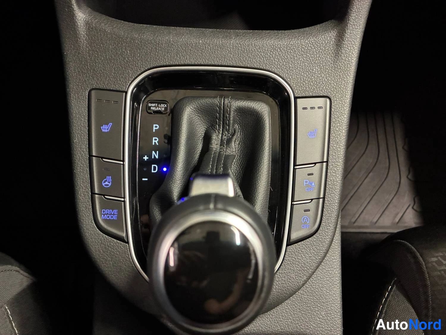 Punainen Hyundai I30 2021, kuva 25