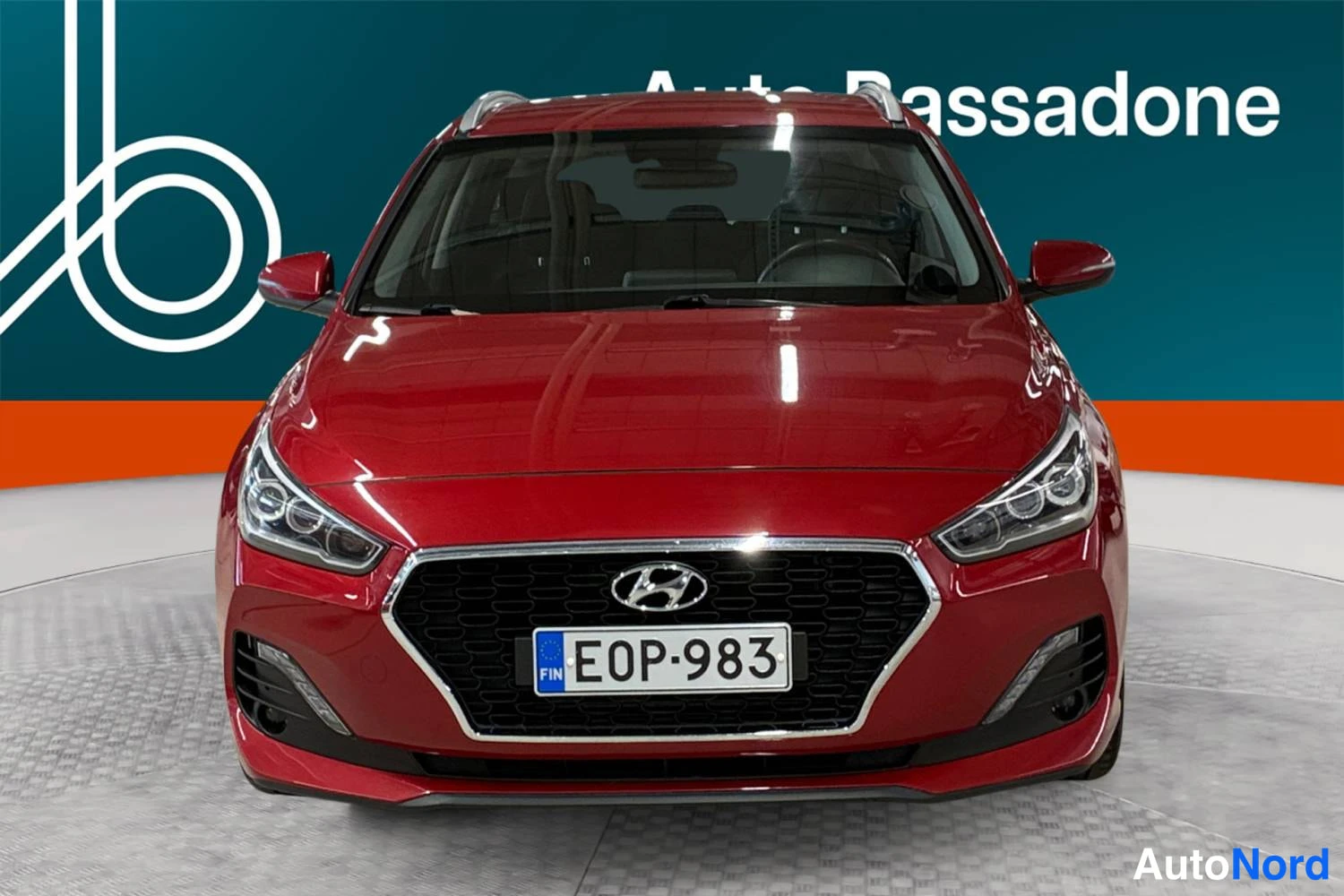 Punainen Hyundai I30 2021, edestä, kuva 5