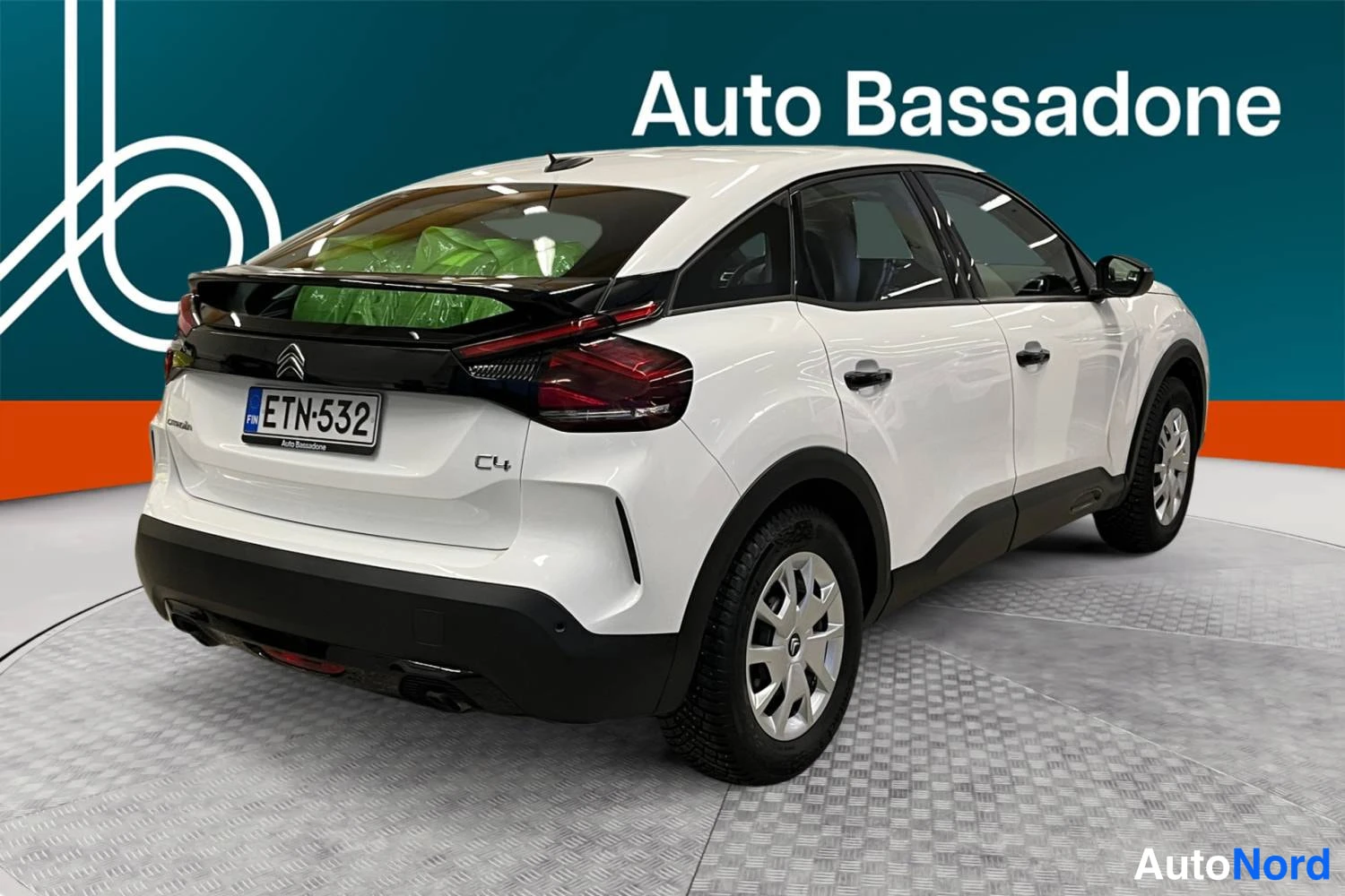 Valkoinen Citroen C4 2021, takaviisto, kuva 7