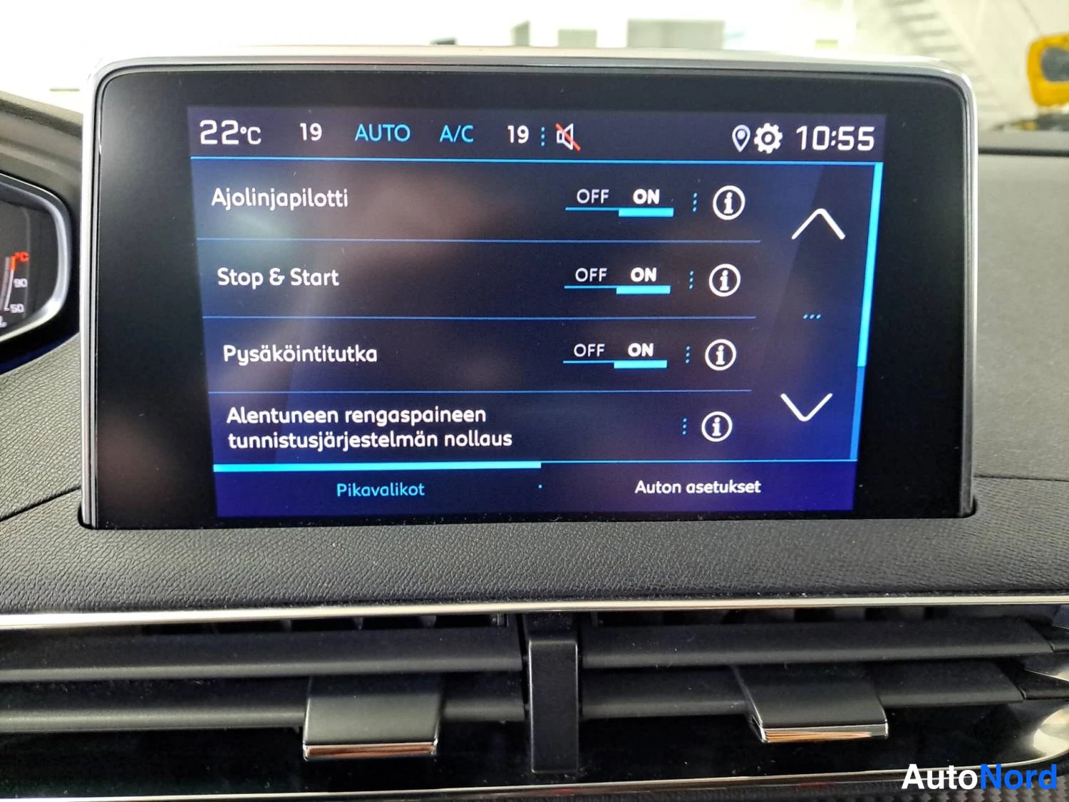 Sininen Peugeot 3008 2022, kuva 18