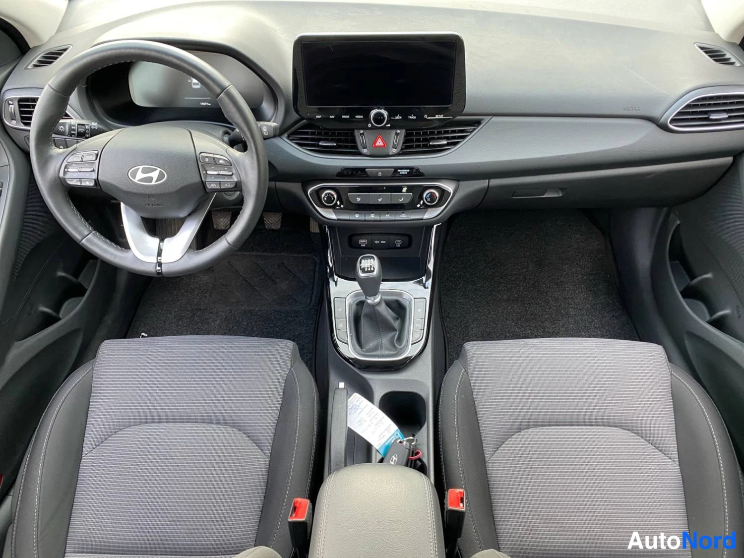Harmaa Hyundai I30 2025, kuva 10