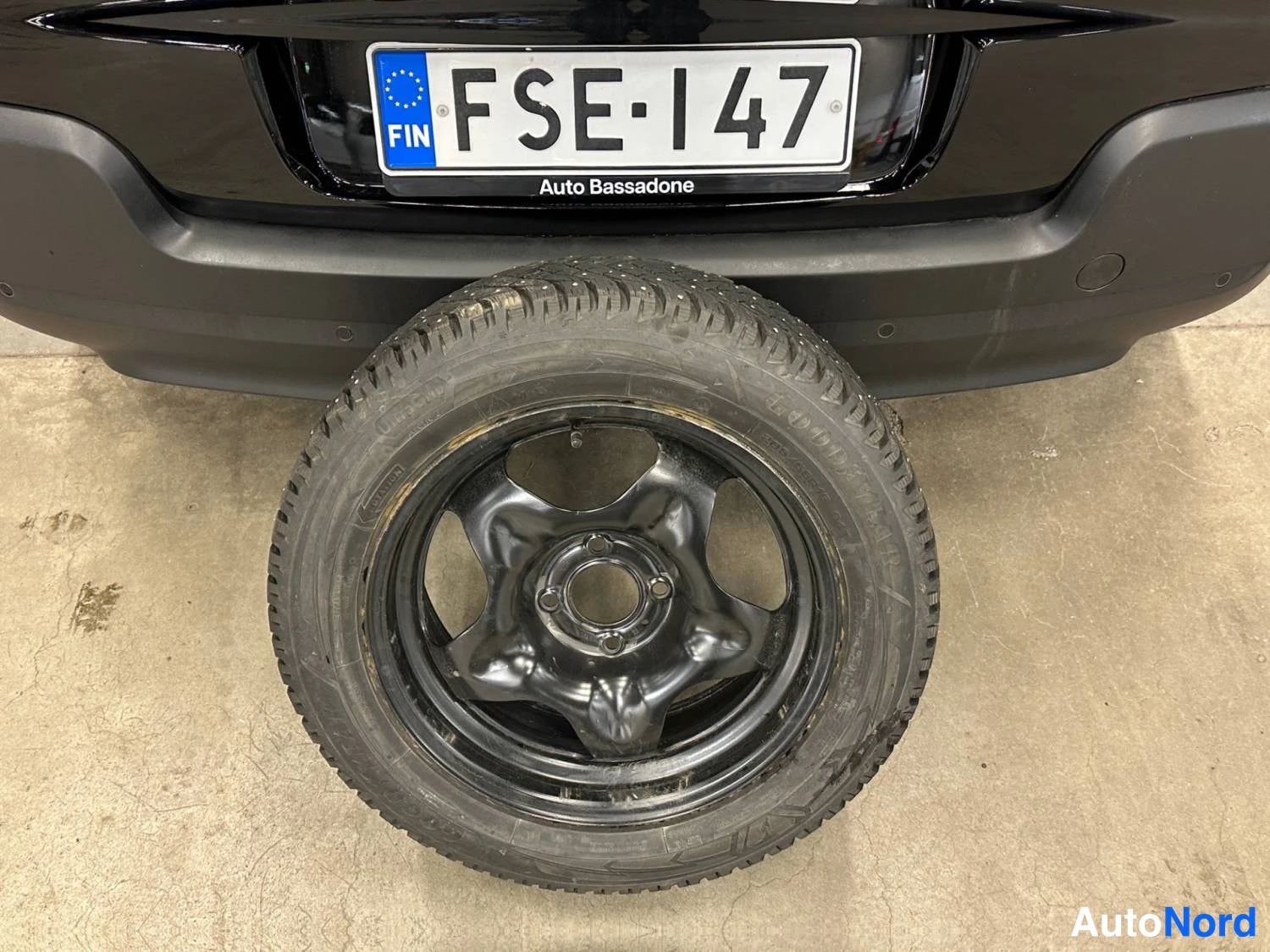 Musta Citroen C3 2024, takaa, kuva 6