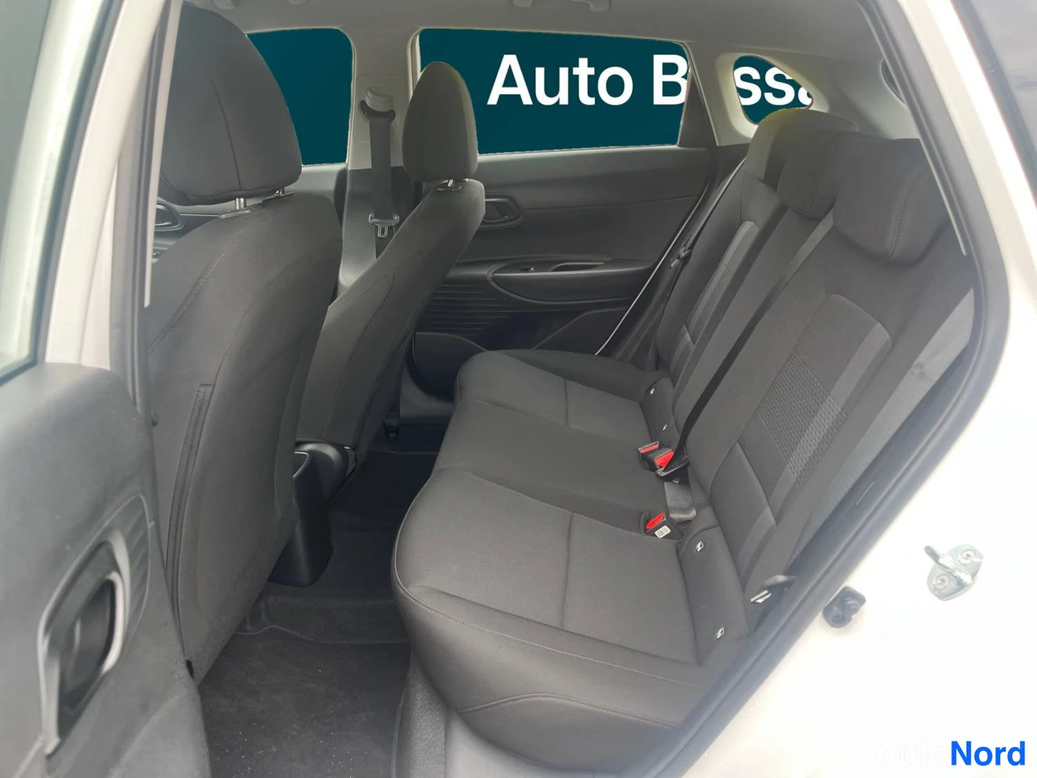 Valkoinen Hyundai I20 2025, kuva 11