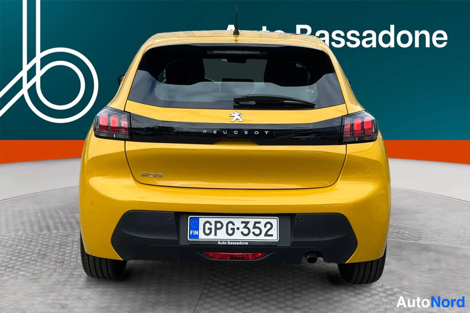 Keltainen Peugeot 208 2022, takaa, kuva 8