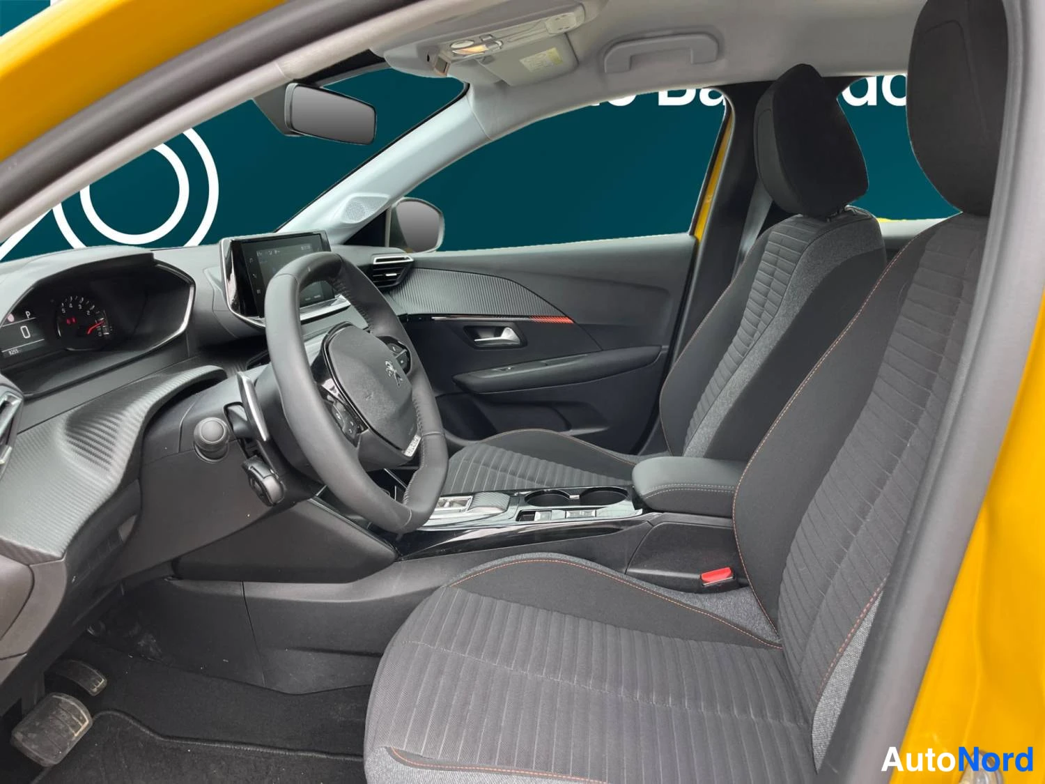 Keltainen Peugeot 208 2022, kuva 9
