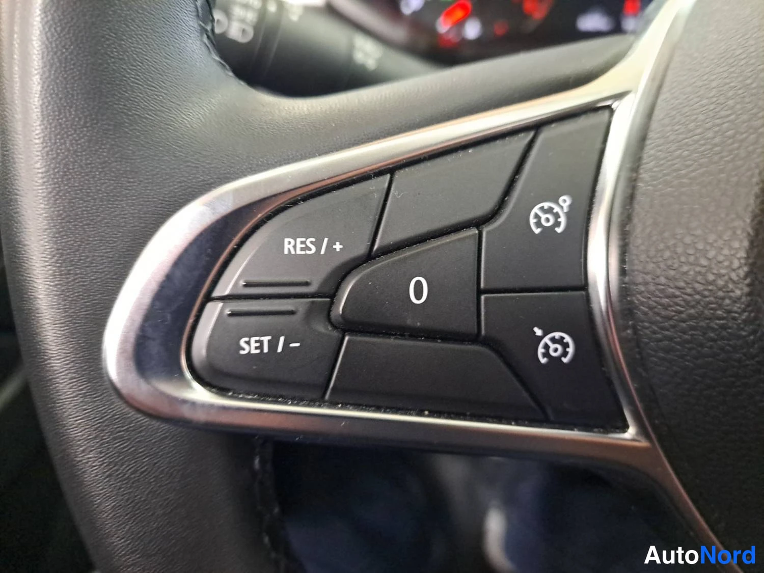 Valkoinen Renault Captur 2021, kuva 23