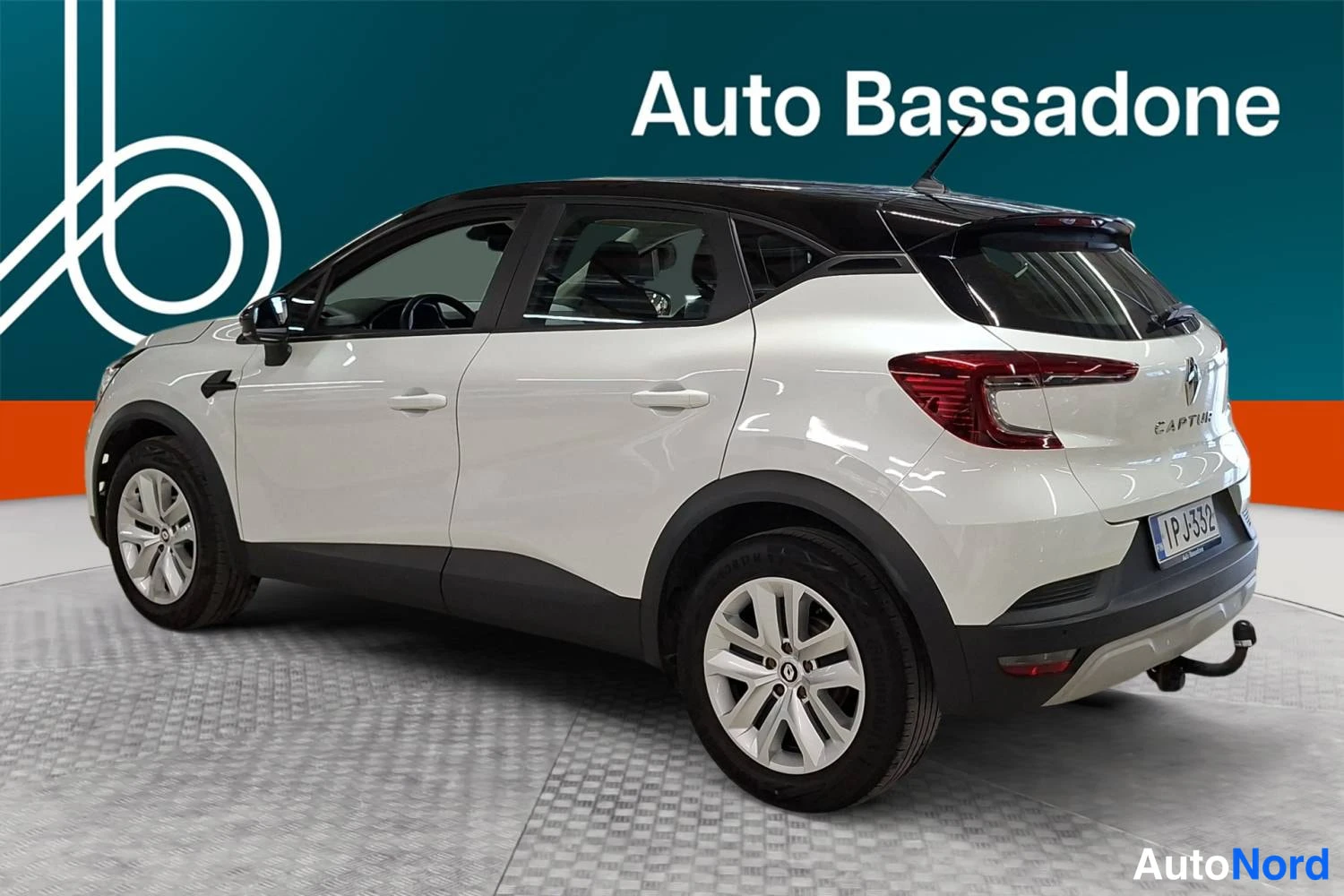 Valkoinen Renault Captur 2022, takaviisto, kuva 6