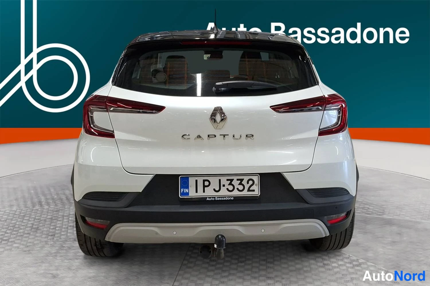 Valkoinen Renault Captur 2022, takaa, kuva 8