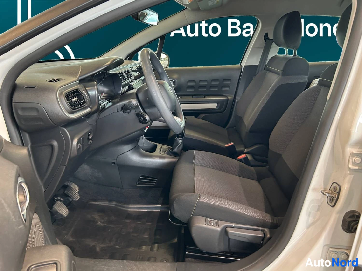 Valkoinen Citroen C3 2022, kuva 10
