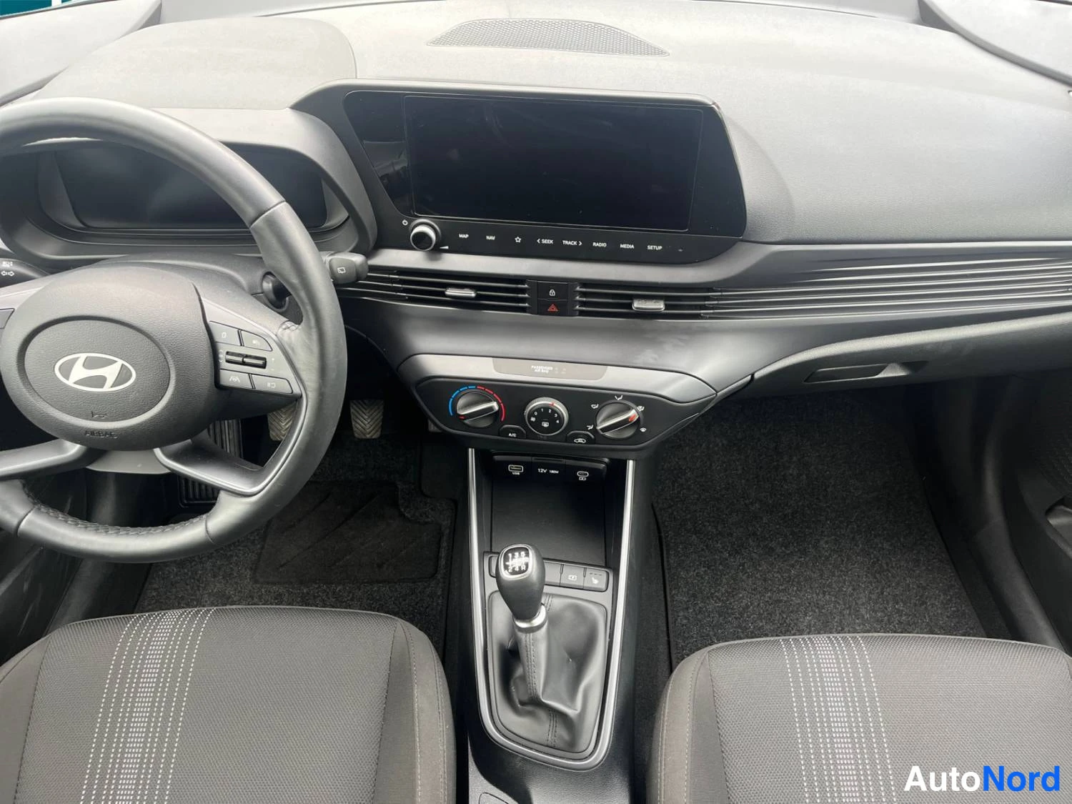Harmaa Hyundai I20 2025, kuva 12