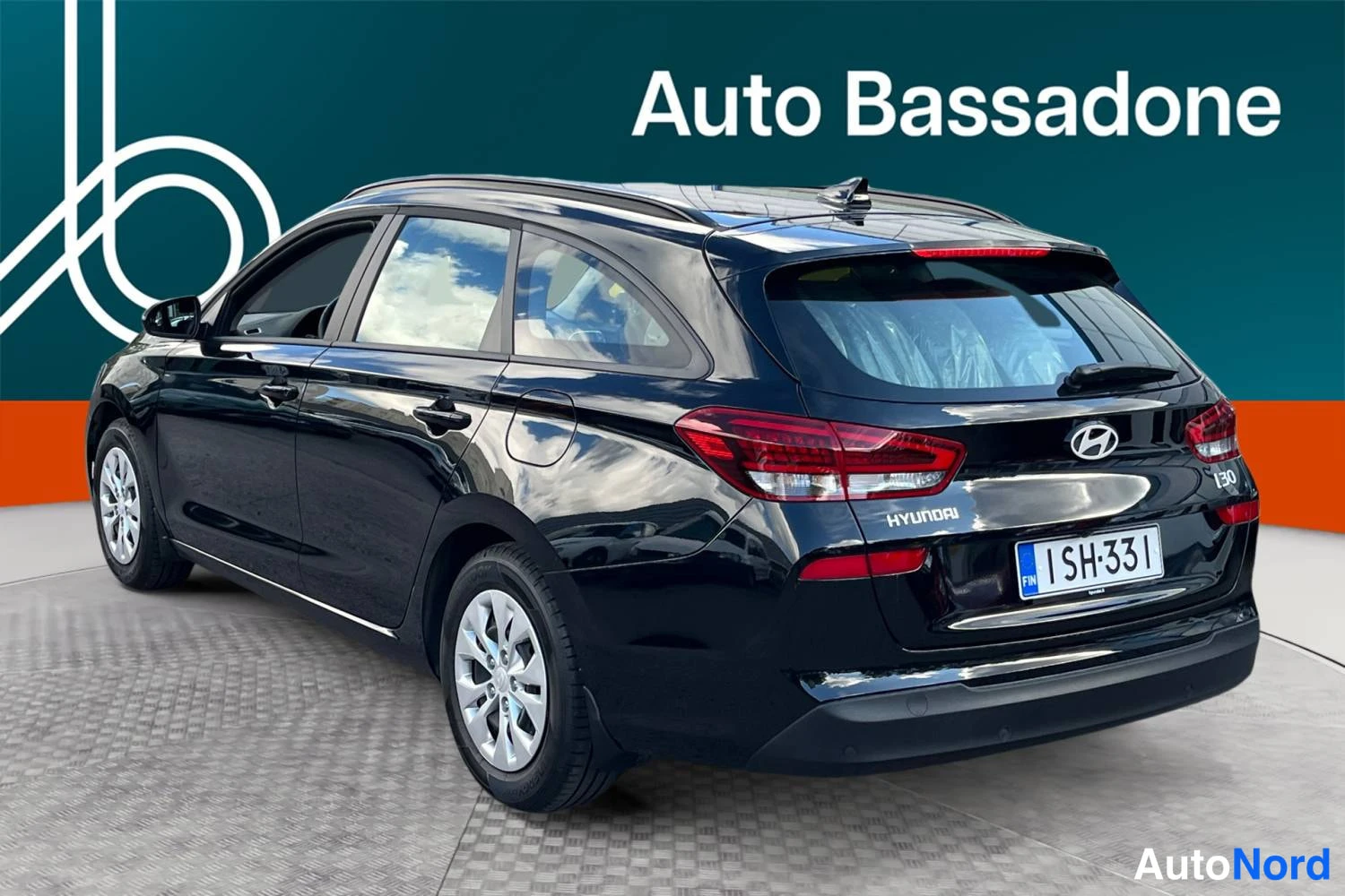 Musta Hyundai I30 2025, takaviisto, kuva 7