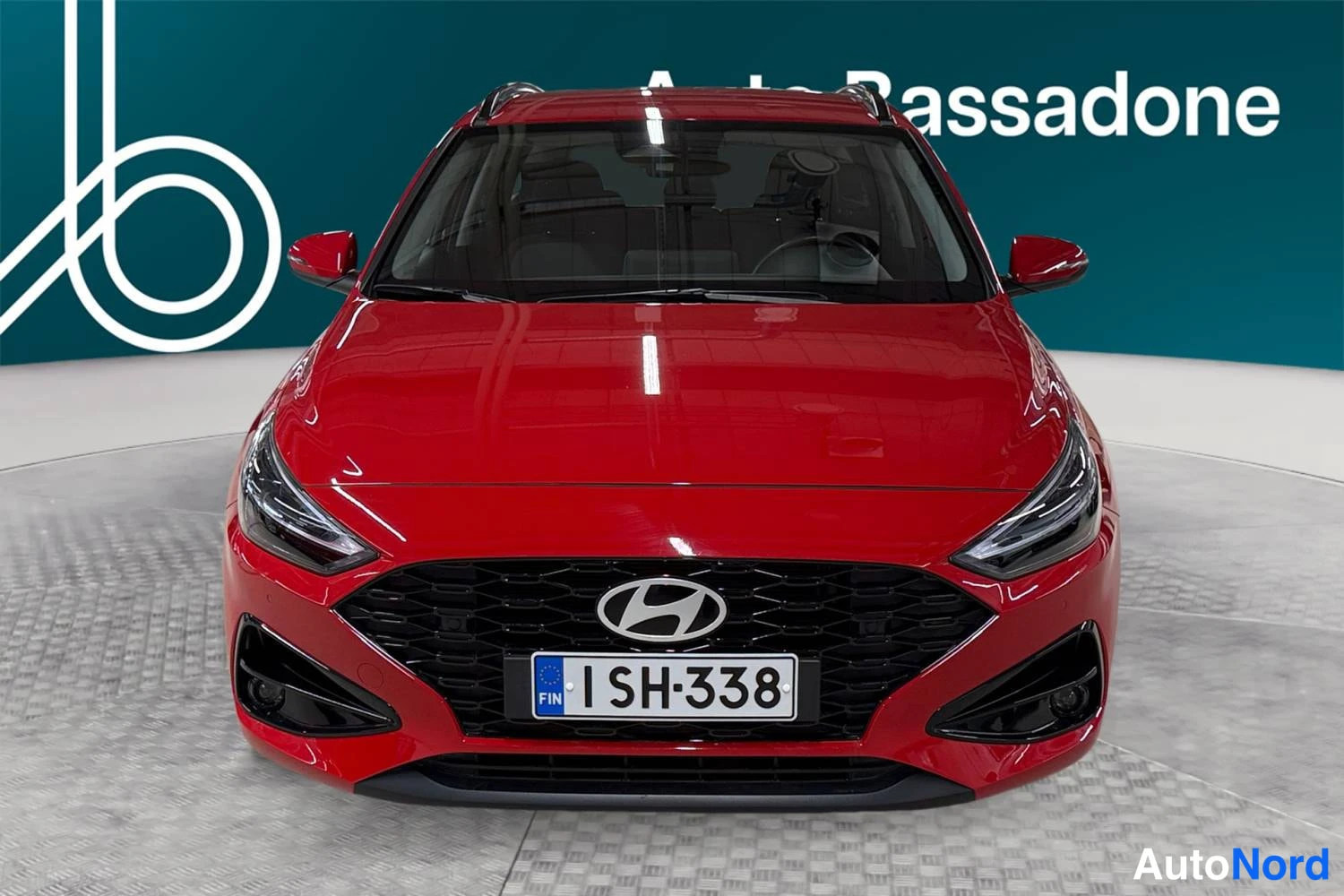 Punainen Hyundai I30 2025, edestä, kuva 5