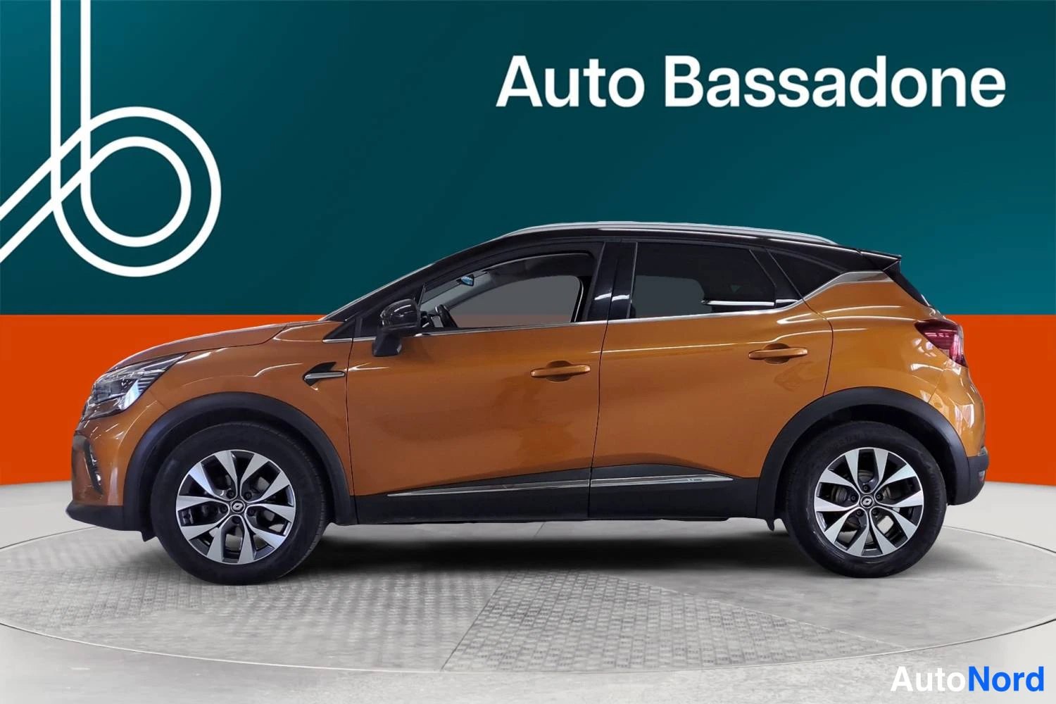 Oranssi Renault Captur 2022, sivulta, kuva 5