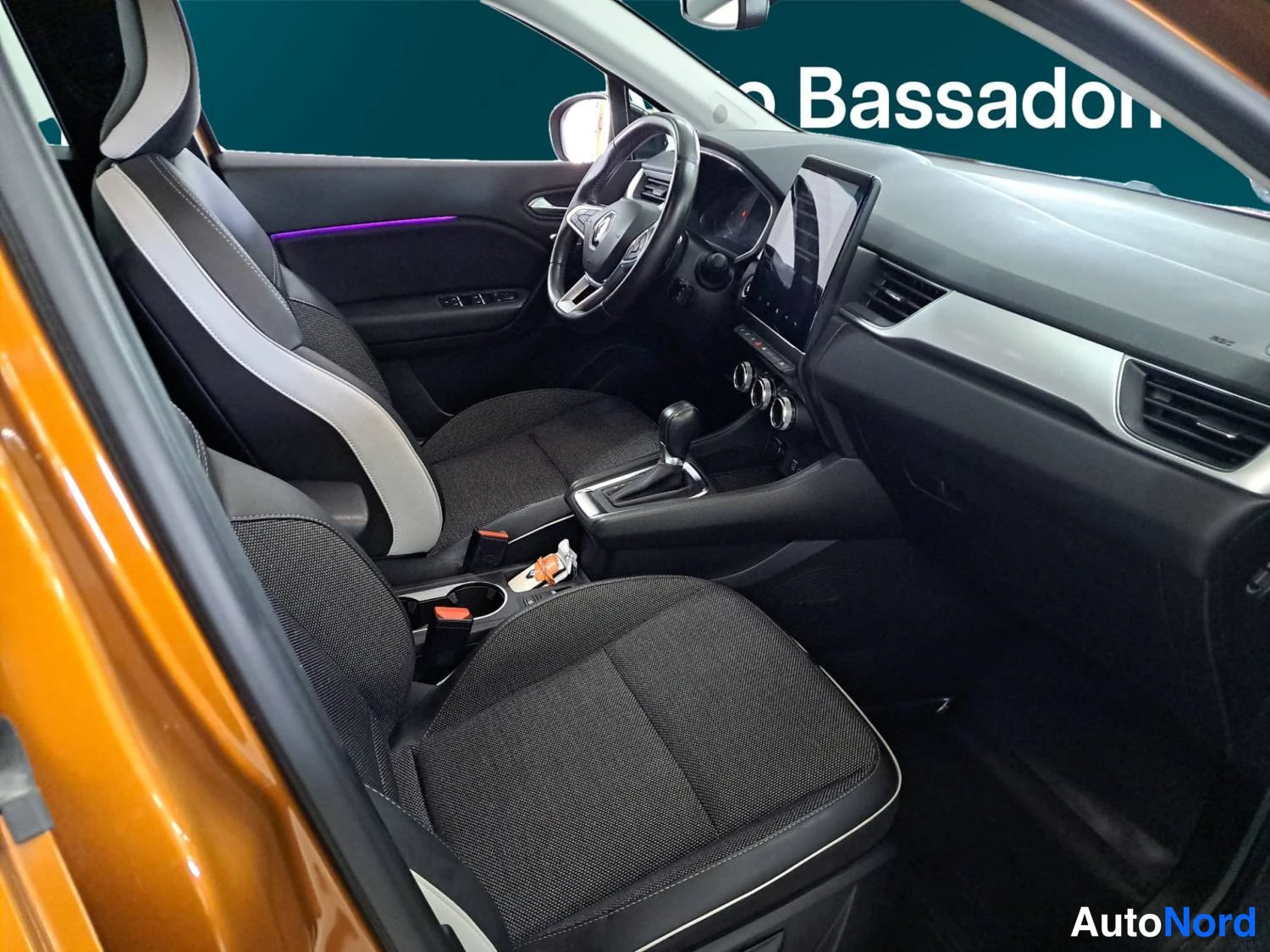 Oranssi Renault Captur 2022, kuva 14