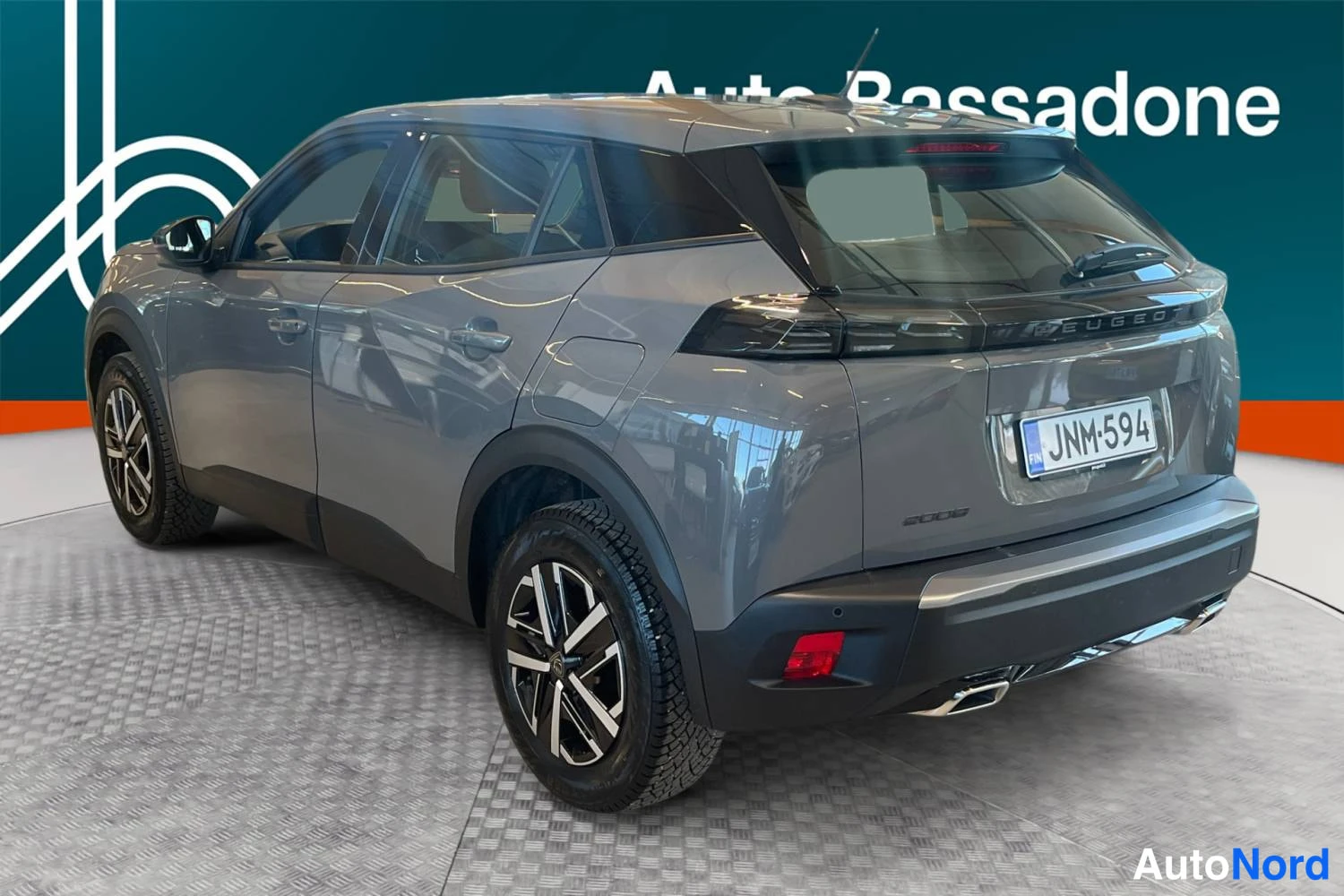 Harmaa Peugeot 2008 2024, takaviisto, kuva 6