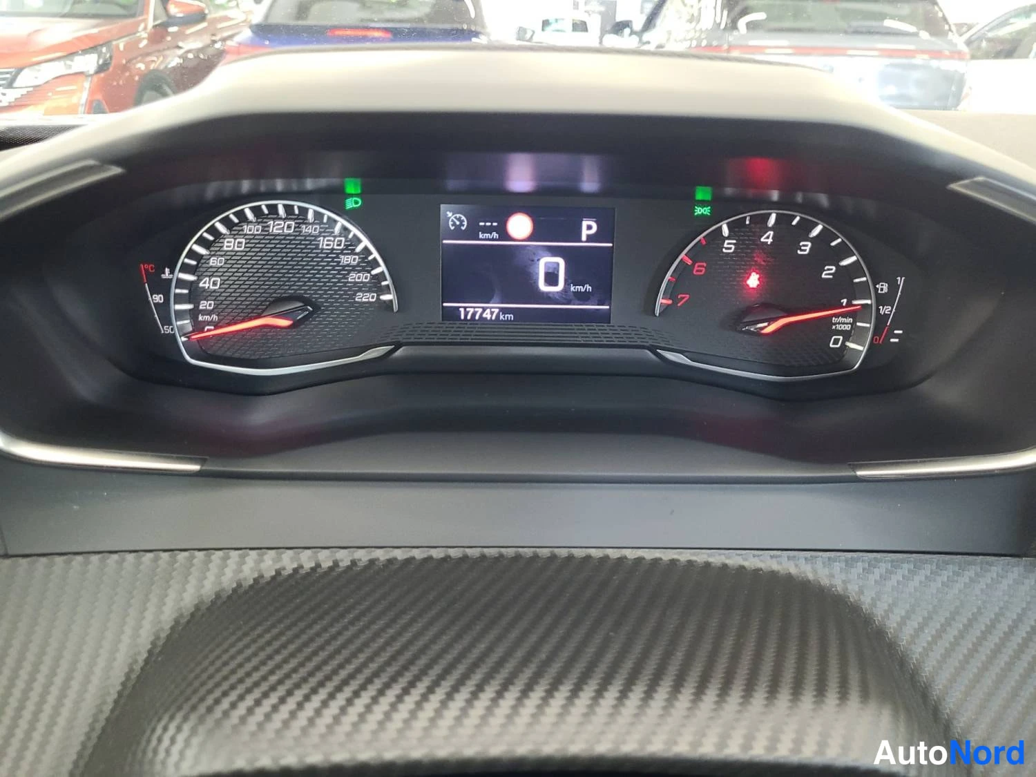 Harmaa Peugeot 2008 2024, kuva 20
