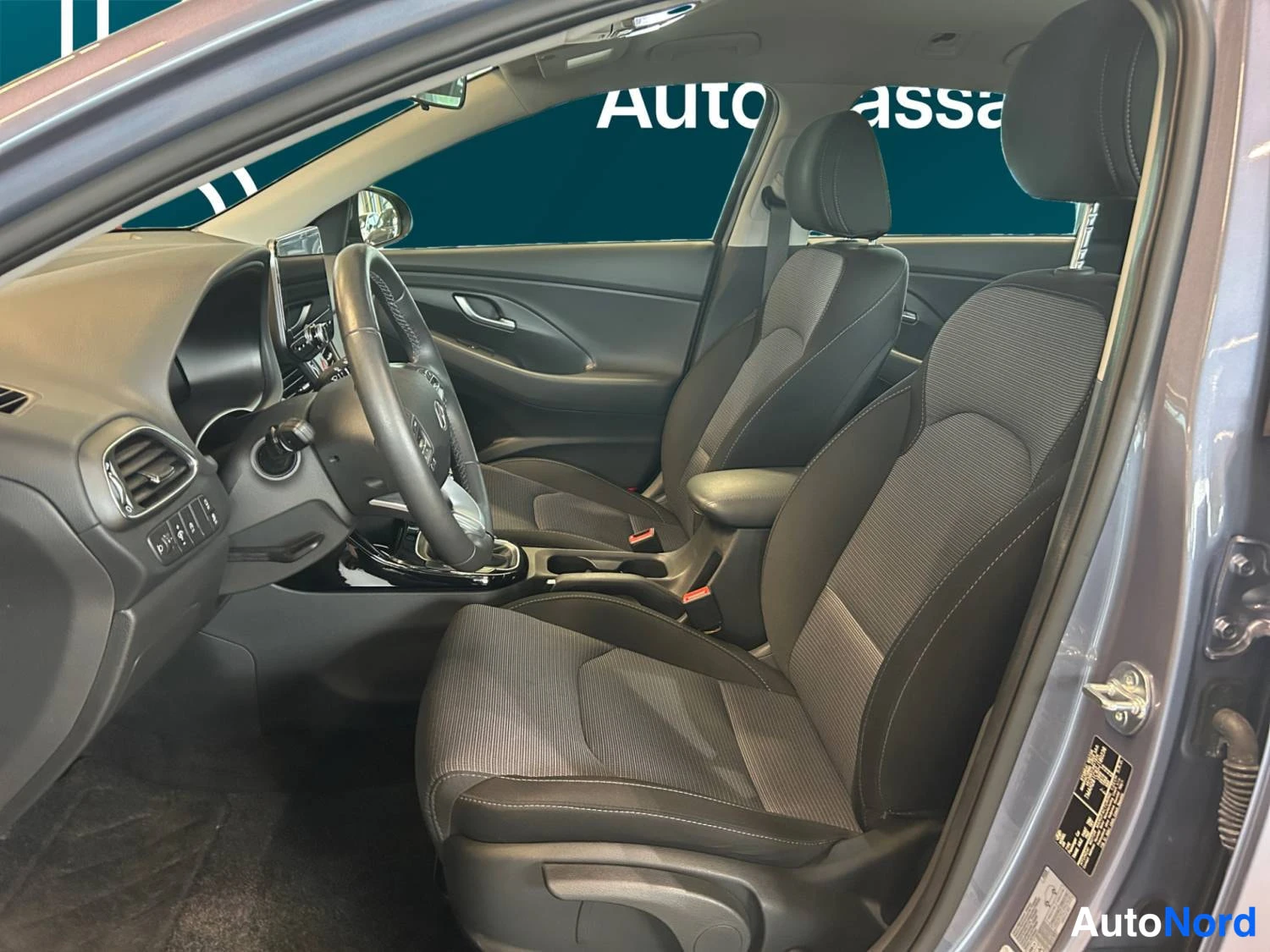 Sininen Hyundai I30 2025, kuva 11