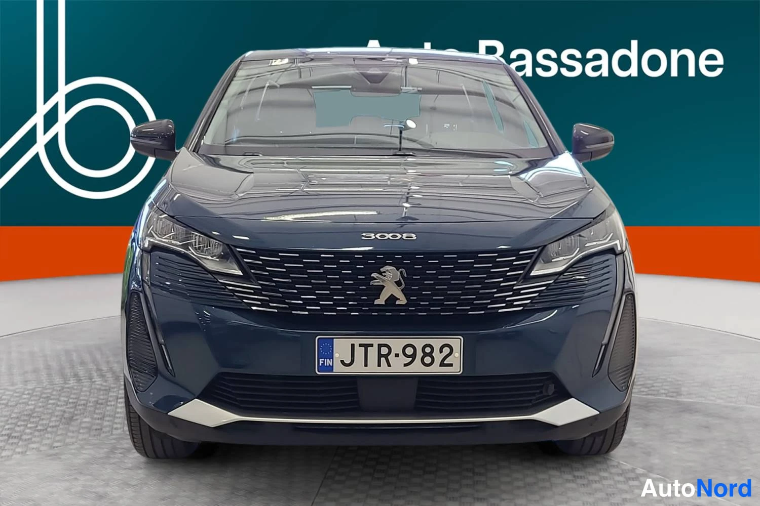 Sininen Peugeot 3008 2022, edestä, kuva 3