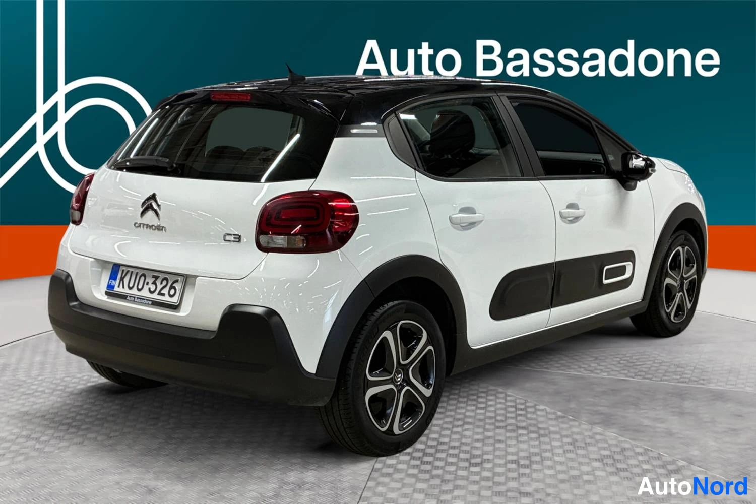 Valkoinen Citroen C3 2022, takaviisto, kuva 7