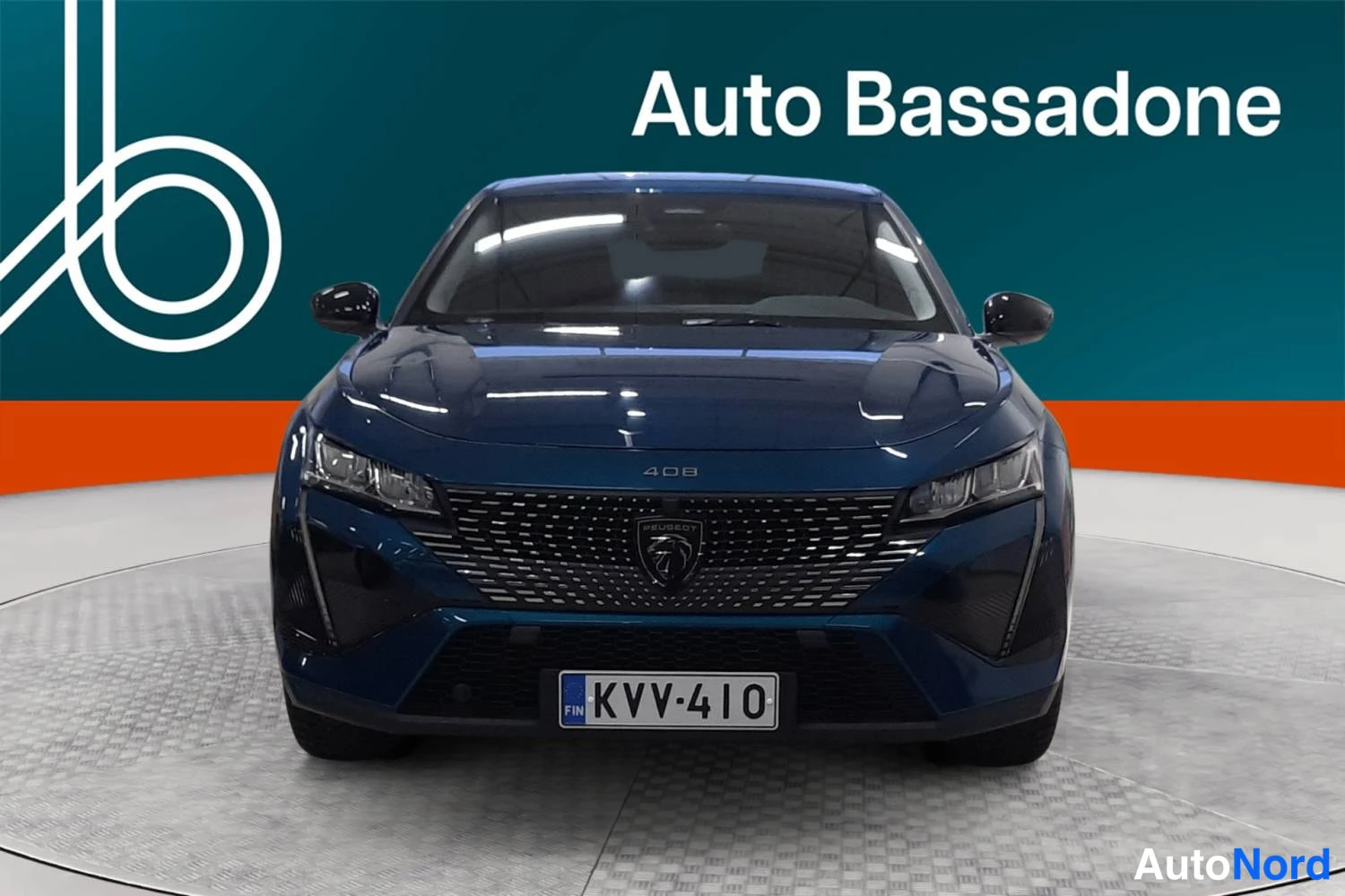 Sininen Peugeot 408 2024, edestä, kuva 5