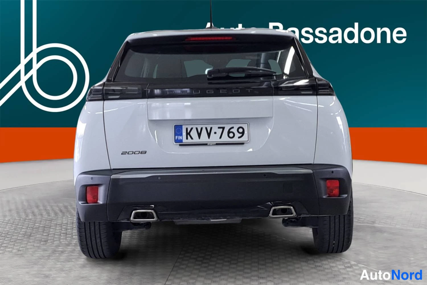 Valkoinen Peugeot 2008 2024, takaa, kuva 8