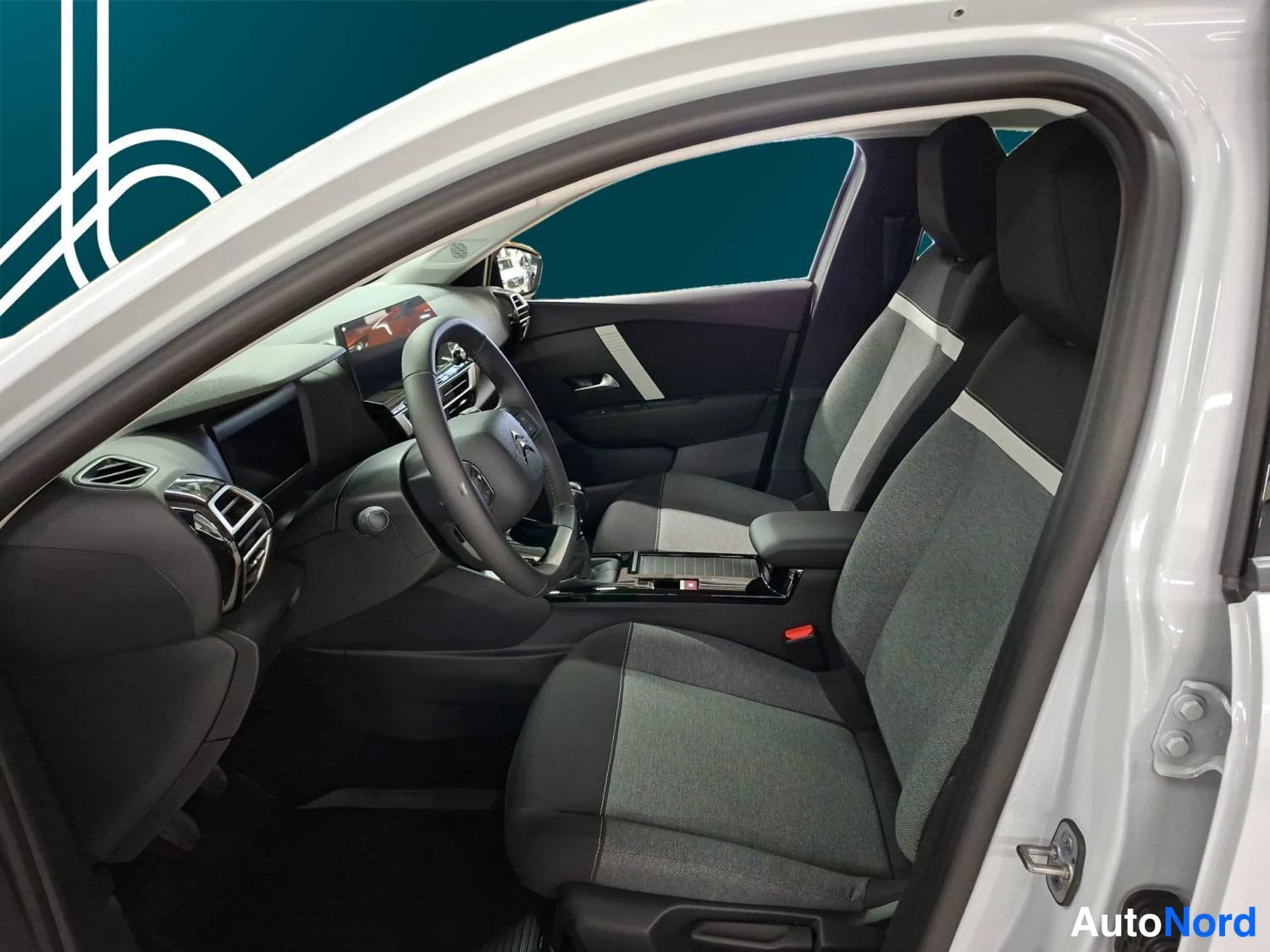 Valkoinen Citroen C4 2024, kuva 22
