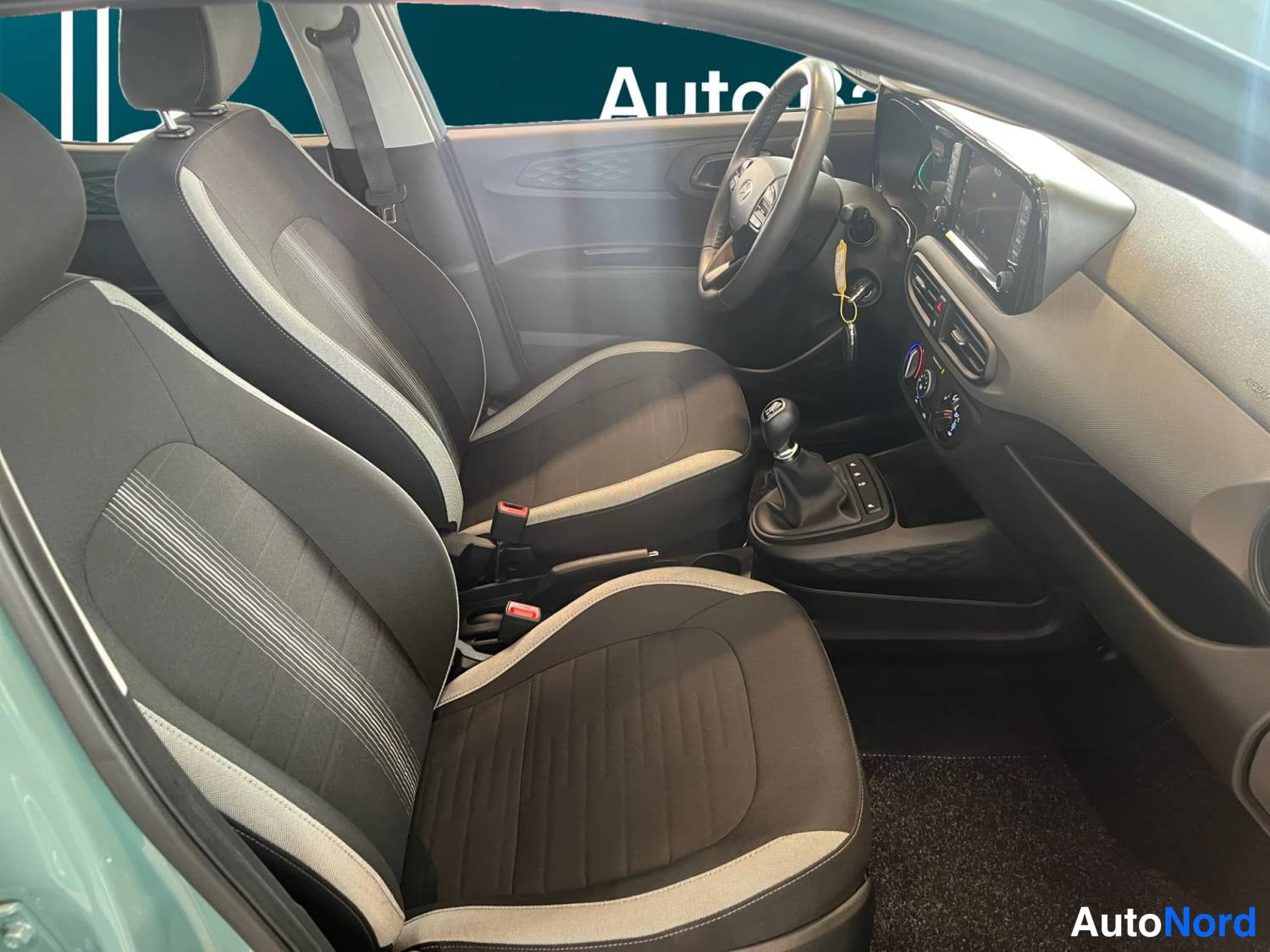 Vihreä Hyundai I10 2025, kuva 17