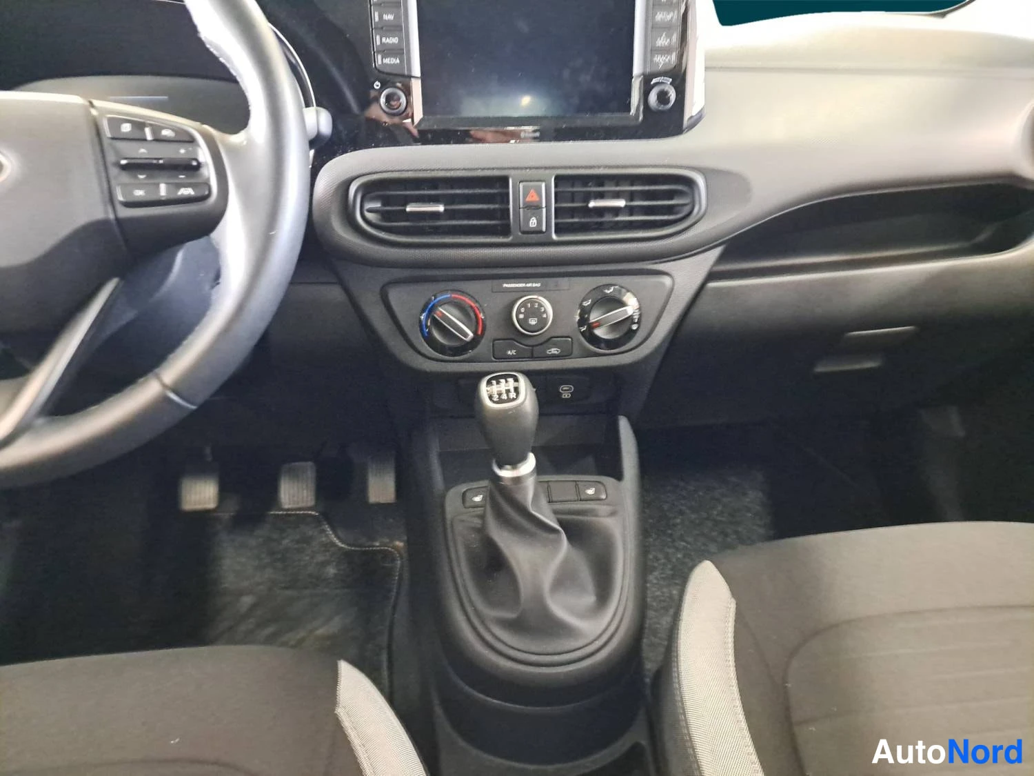 Harmaa Hyundai I10 2025, kuva 13