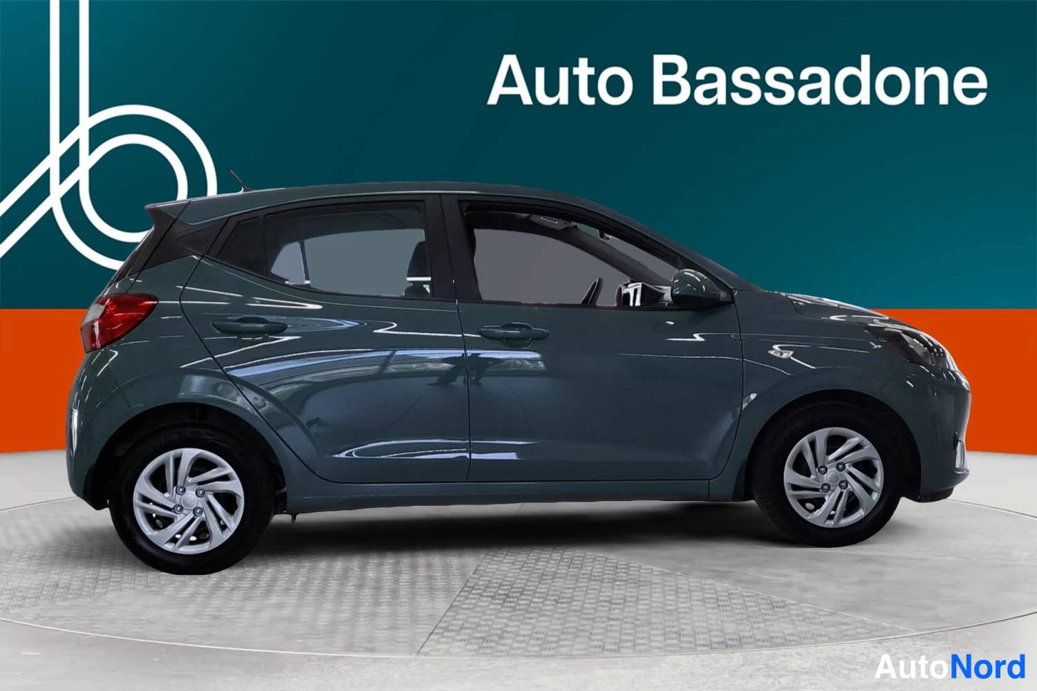 Harmaa Hyundai I10 2025, sivulta, kuva 5