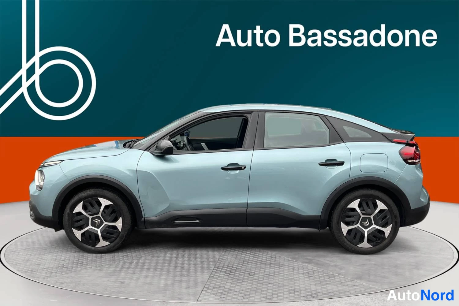 Citroen C4 2022, sivulta, kuva 5