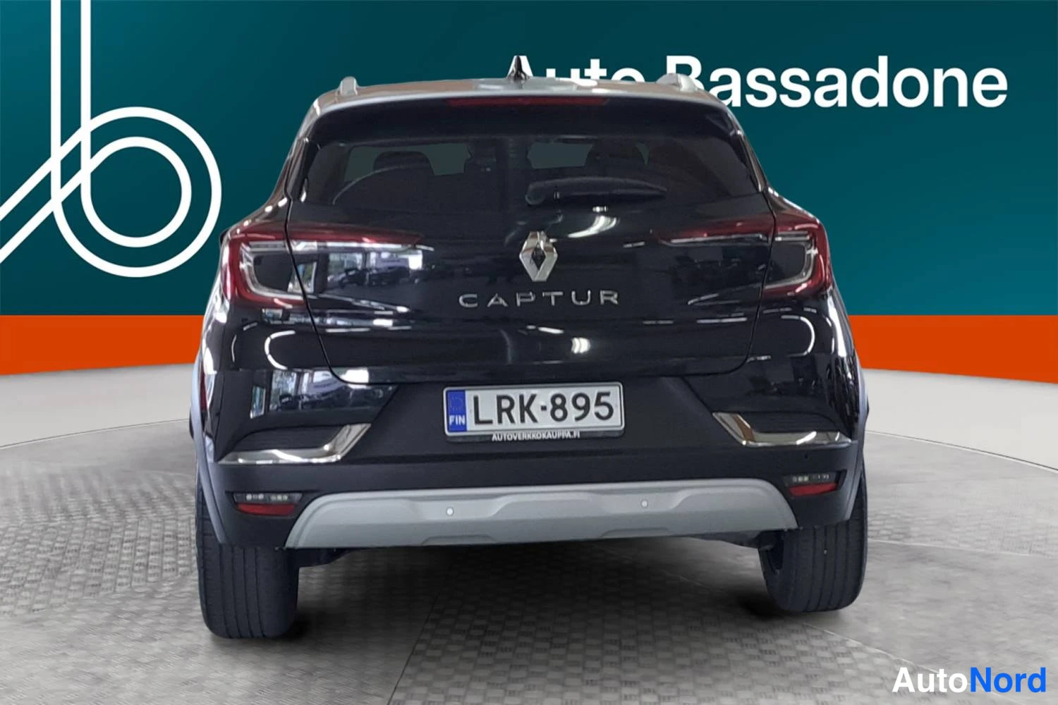 Musta Renault Captur 2022, takaa, kuva 8