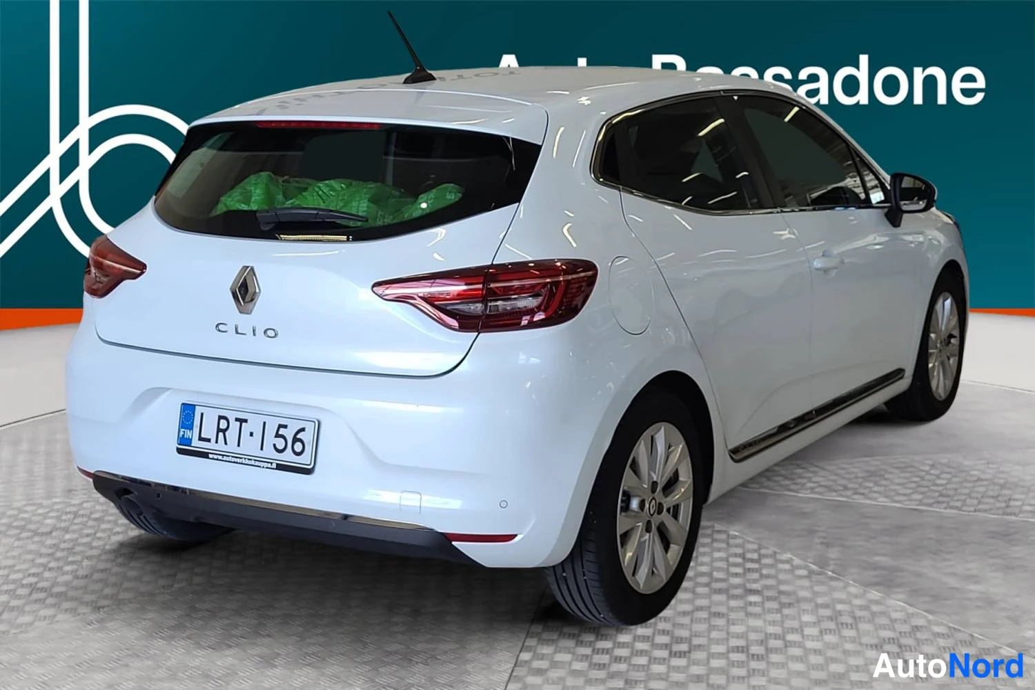 Valkoinen Renault Clio 2023, takaviisto, kuva 6