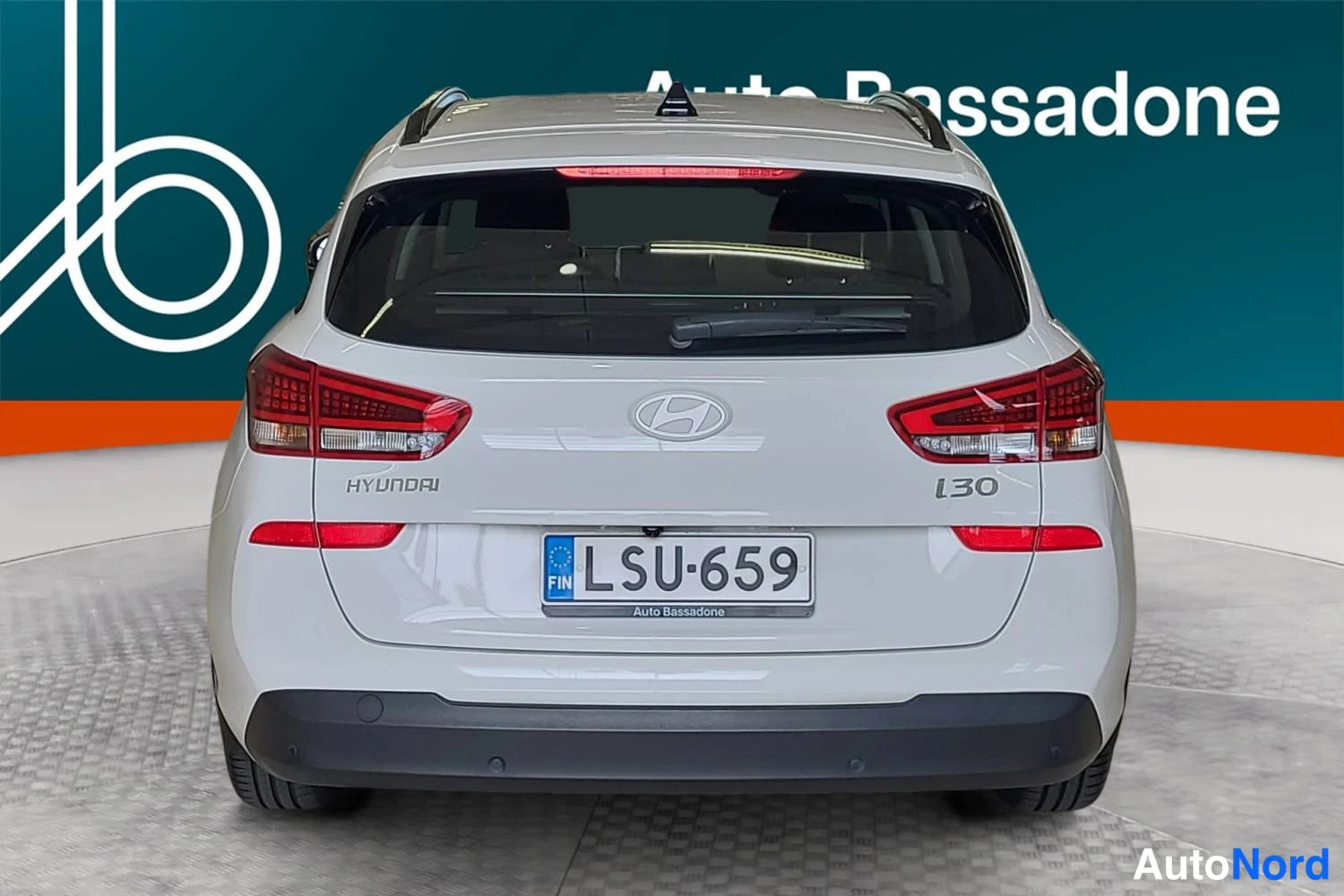 Valkoinen Hyundai I30 2025, takaa, kuva 8